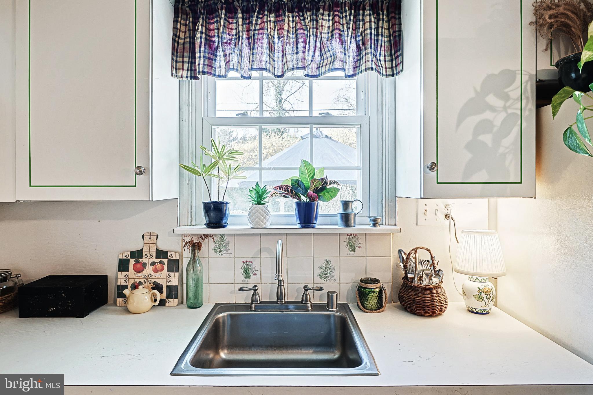 DULANEY VILLAGE - Residential