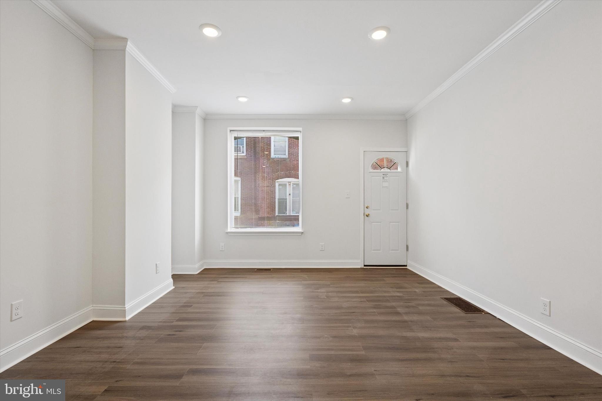 PORT RICHMOND - Residential