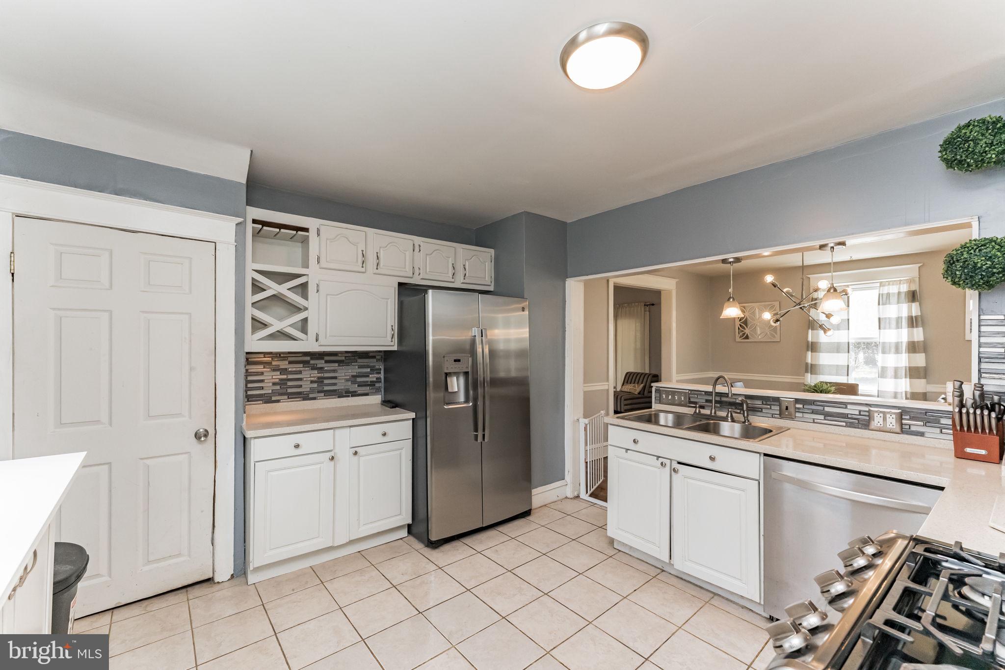 WILLOW MANOR - Residential