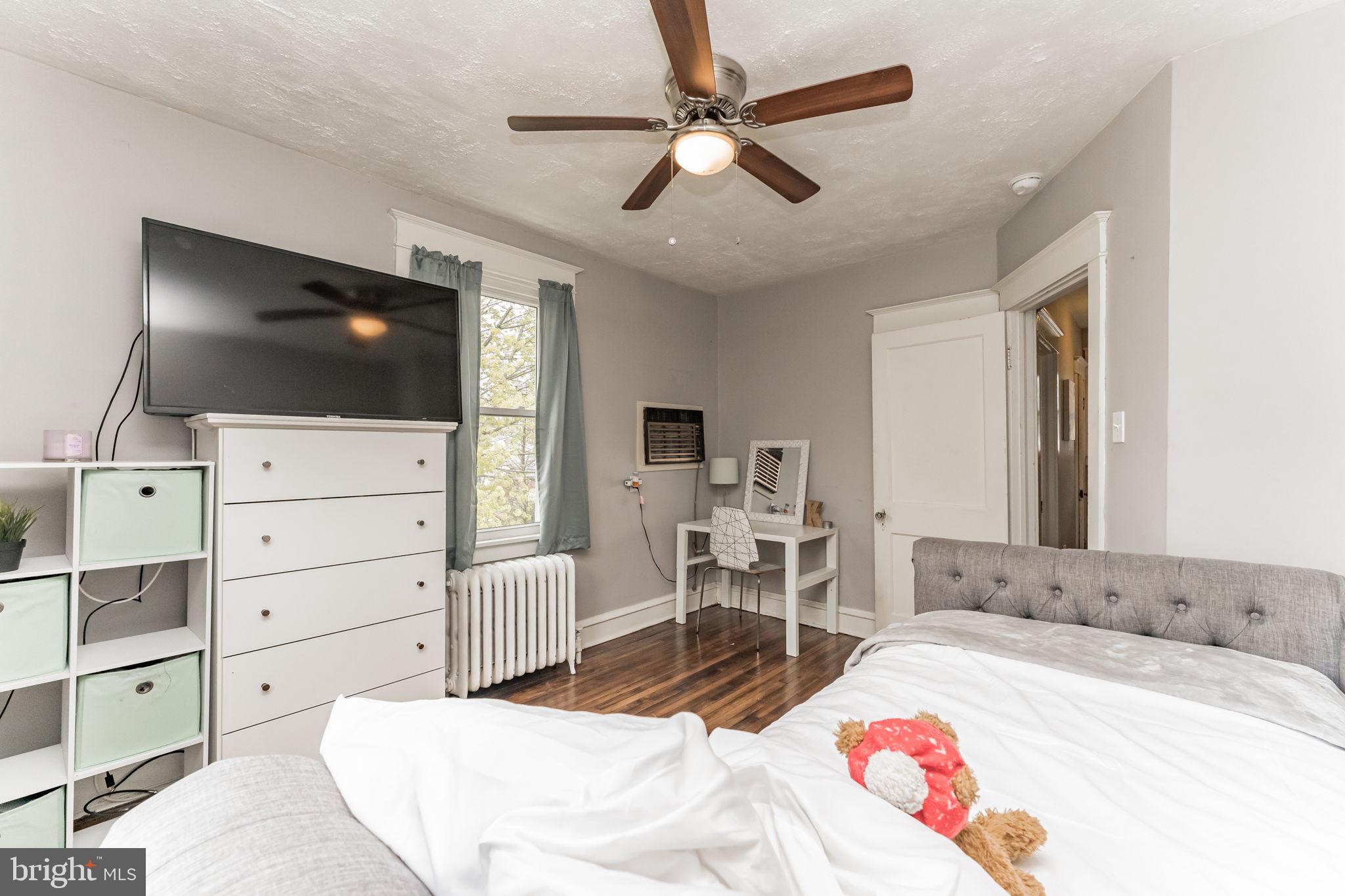 WILLOW MANOR - Residential