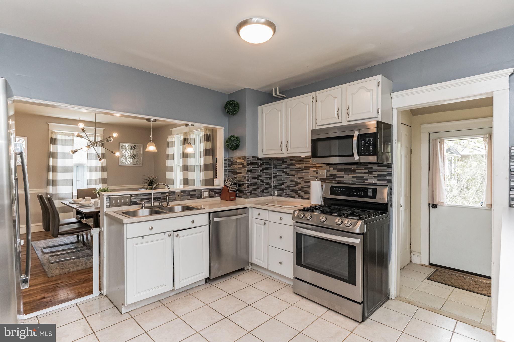 WILLOW MANOR - Residential