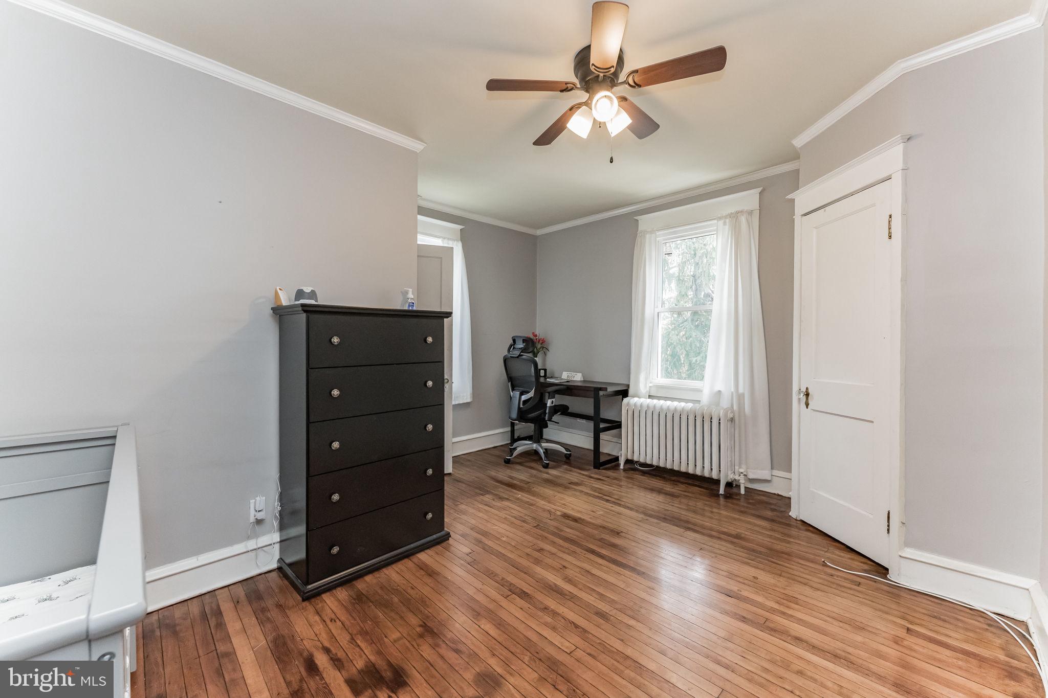 WILLOW MANOR - Residential