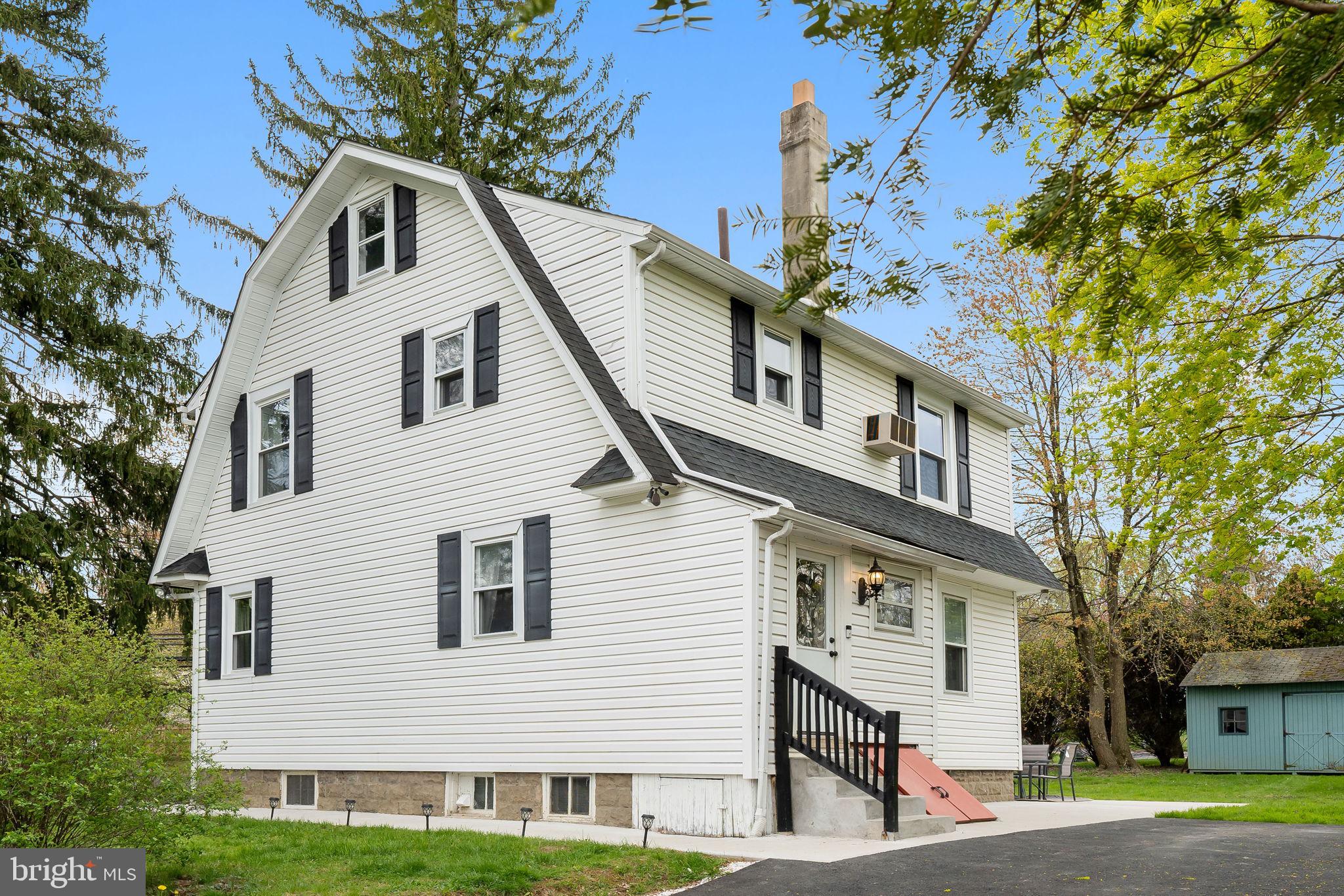 WILLOW MANOR - Residential