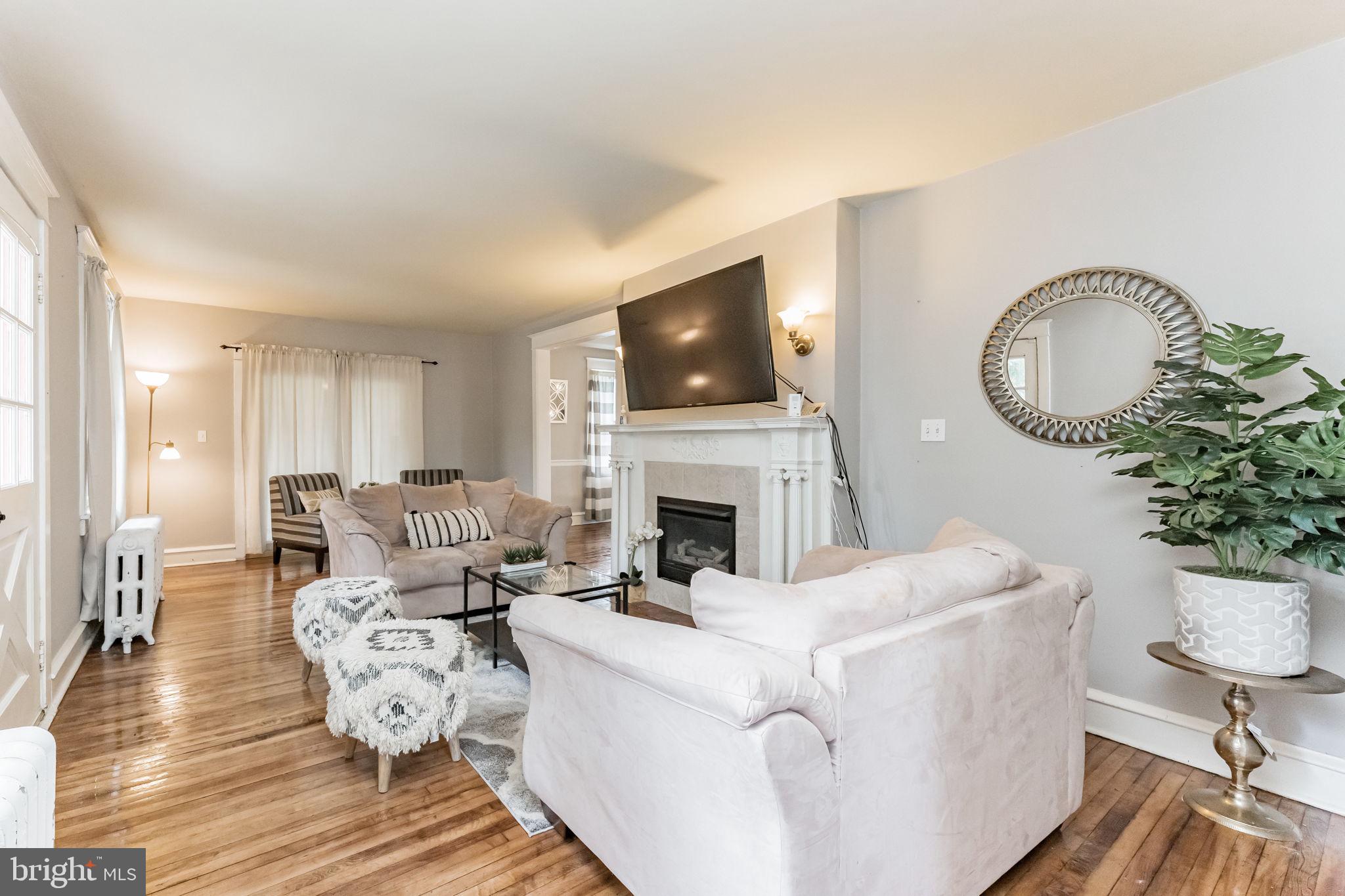 WILLOW MANOR - Residential