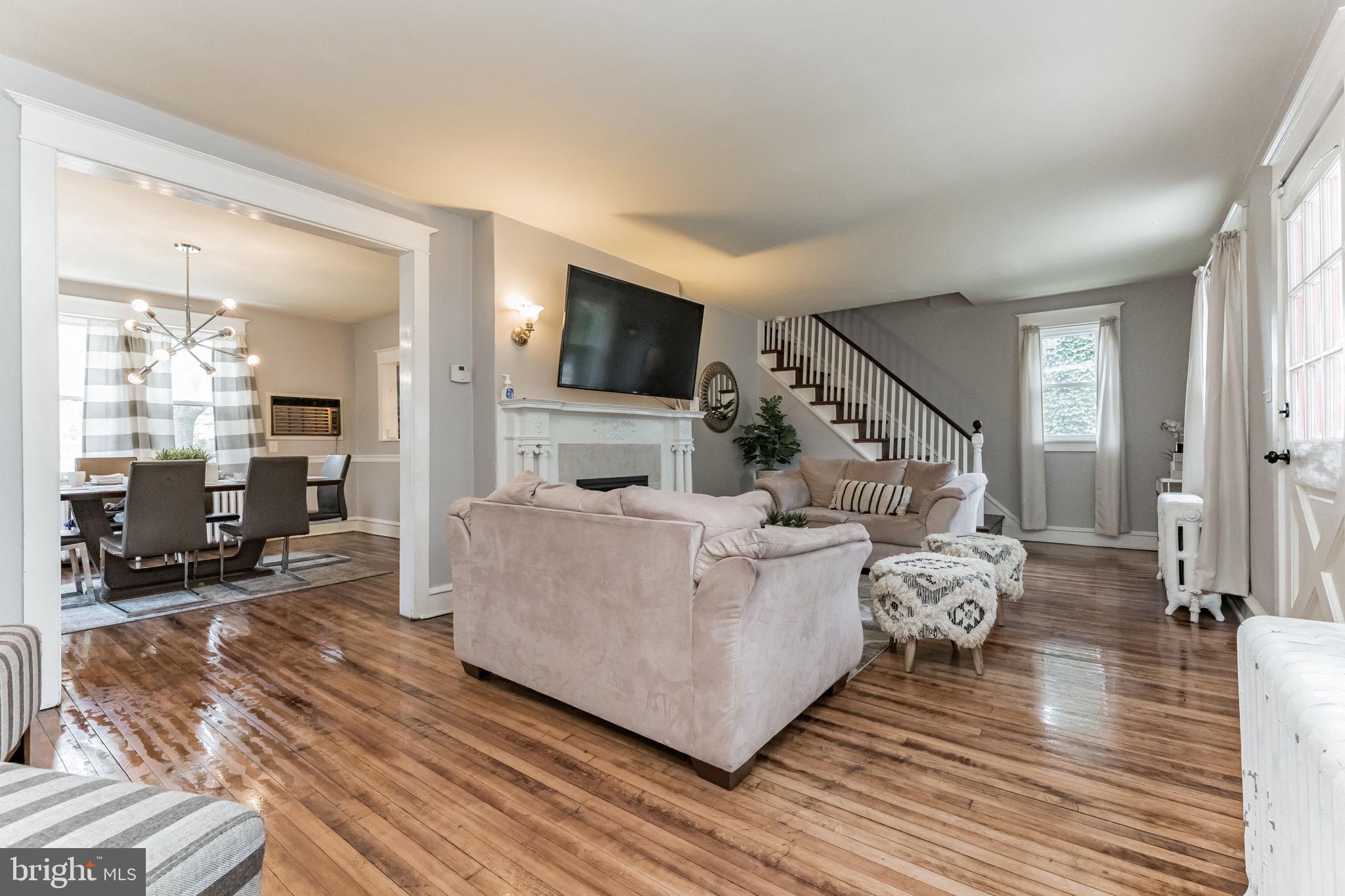 WILLOW MANOR - Residential