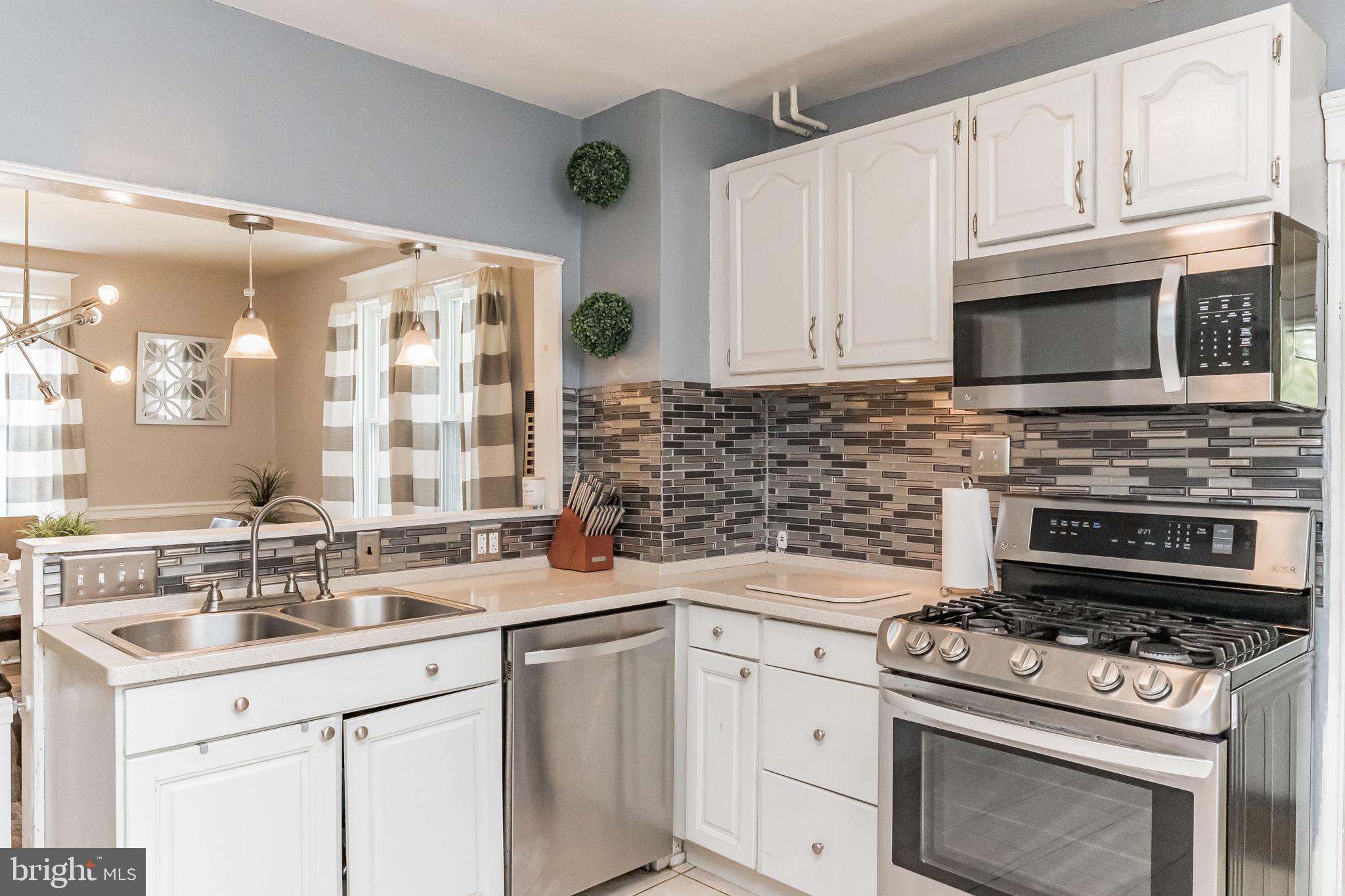 WILLOW MANOR - Residential