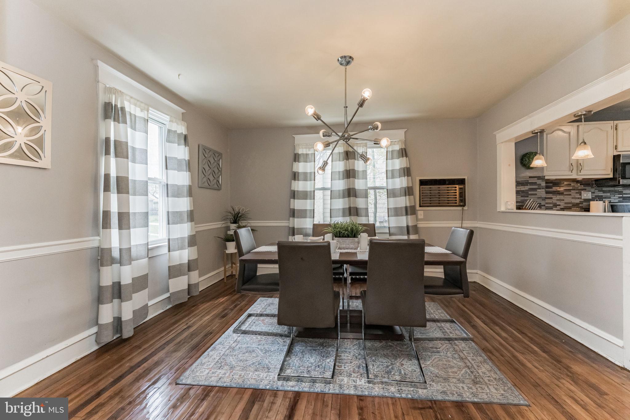 WILLOW MANOR - Residential