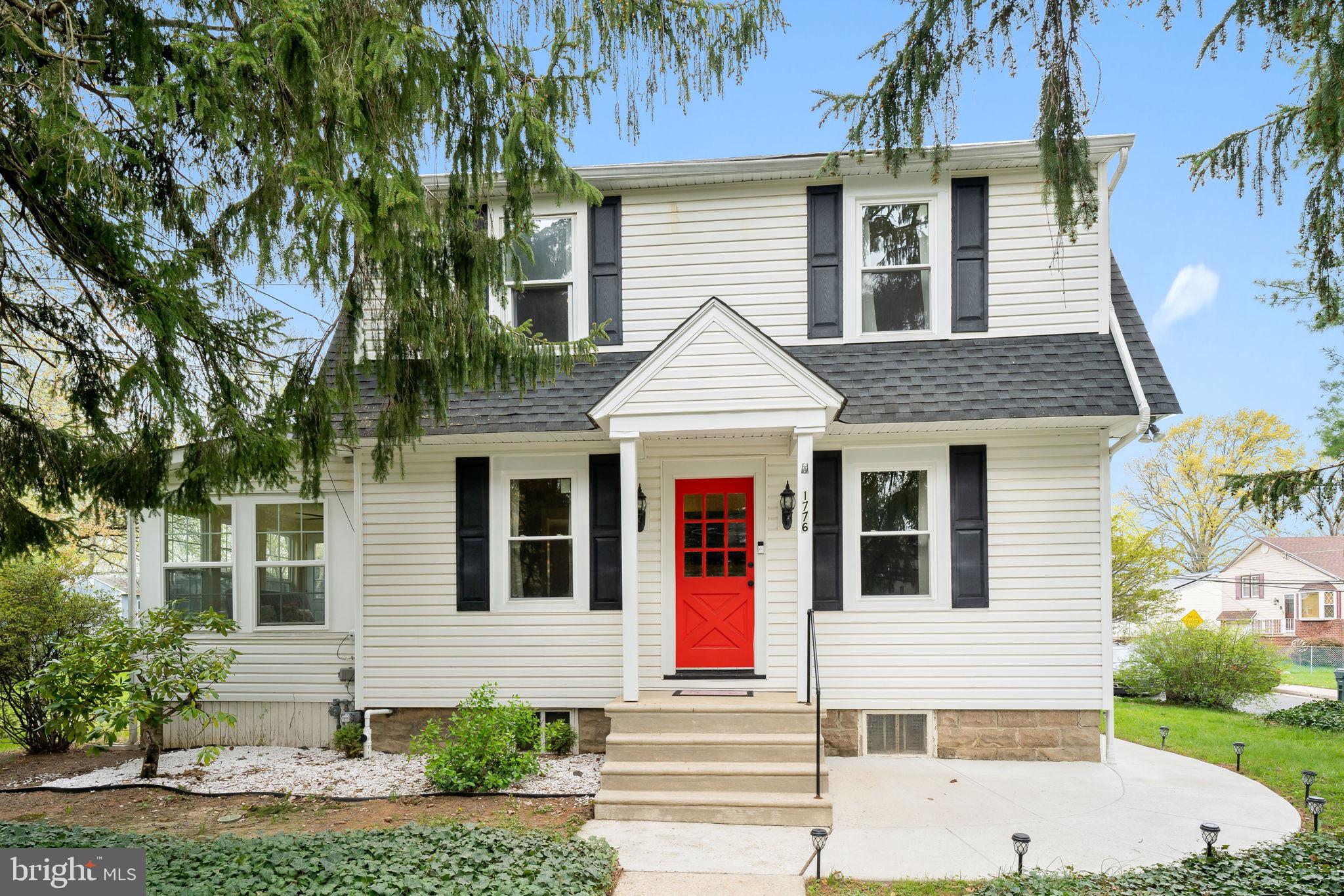 WILLOW MANOR - Residential