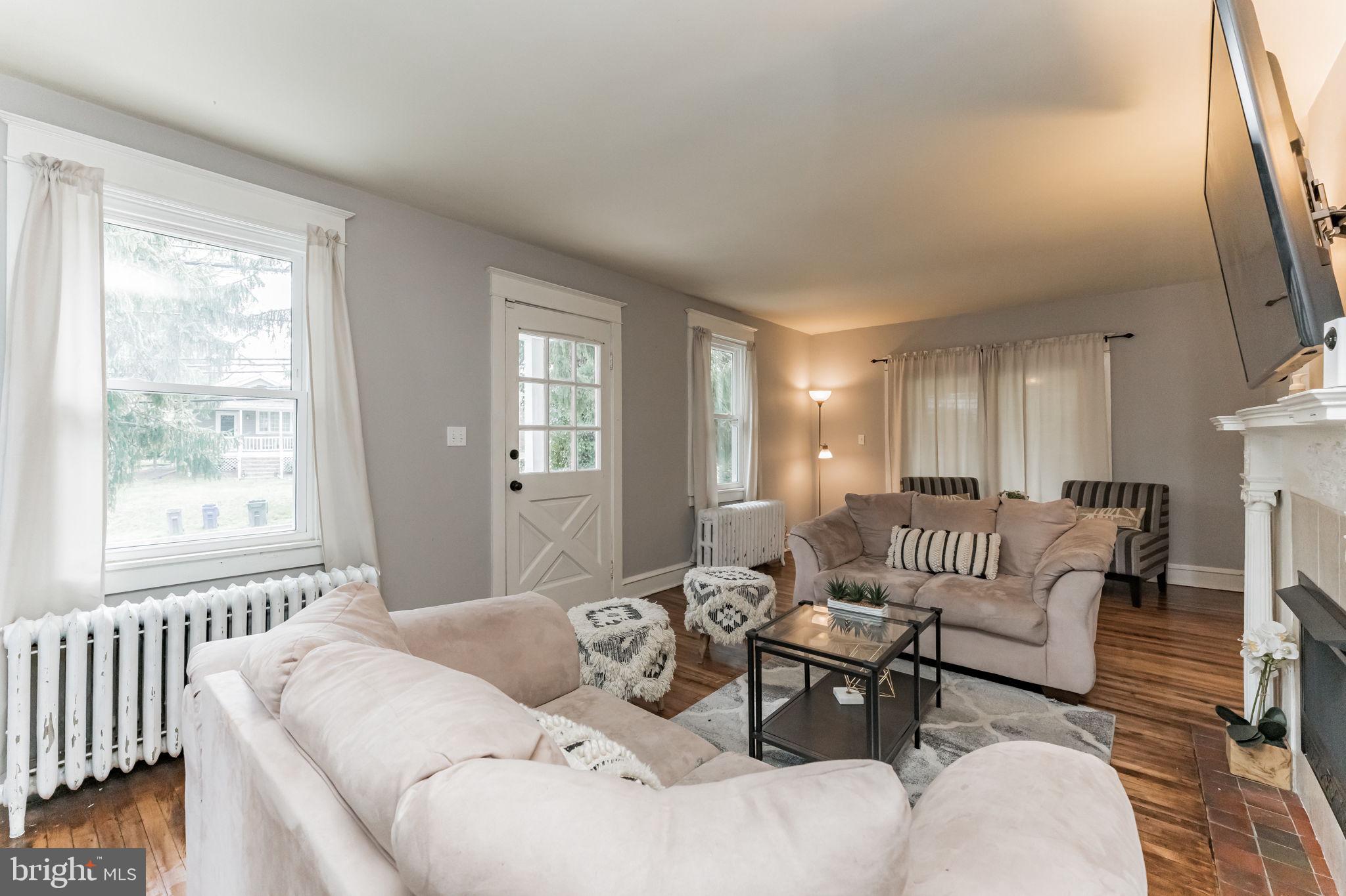 WILLOW MANOR - Residential