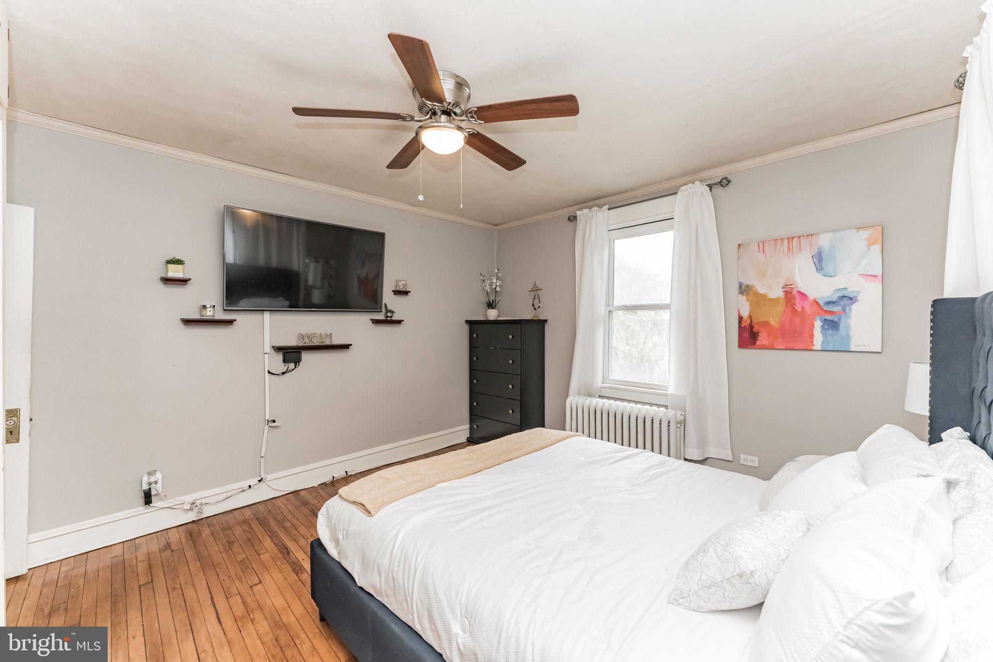 WILLOW MANOR - Residential