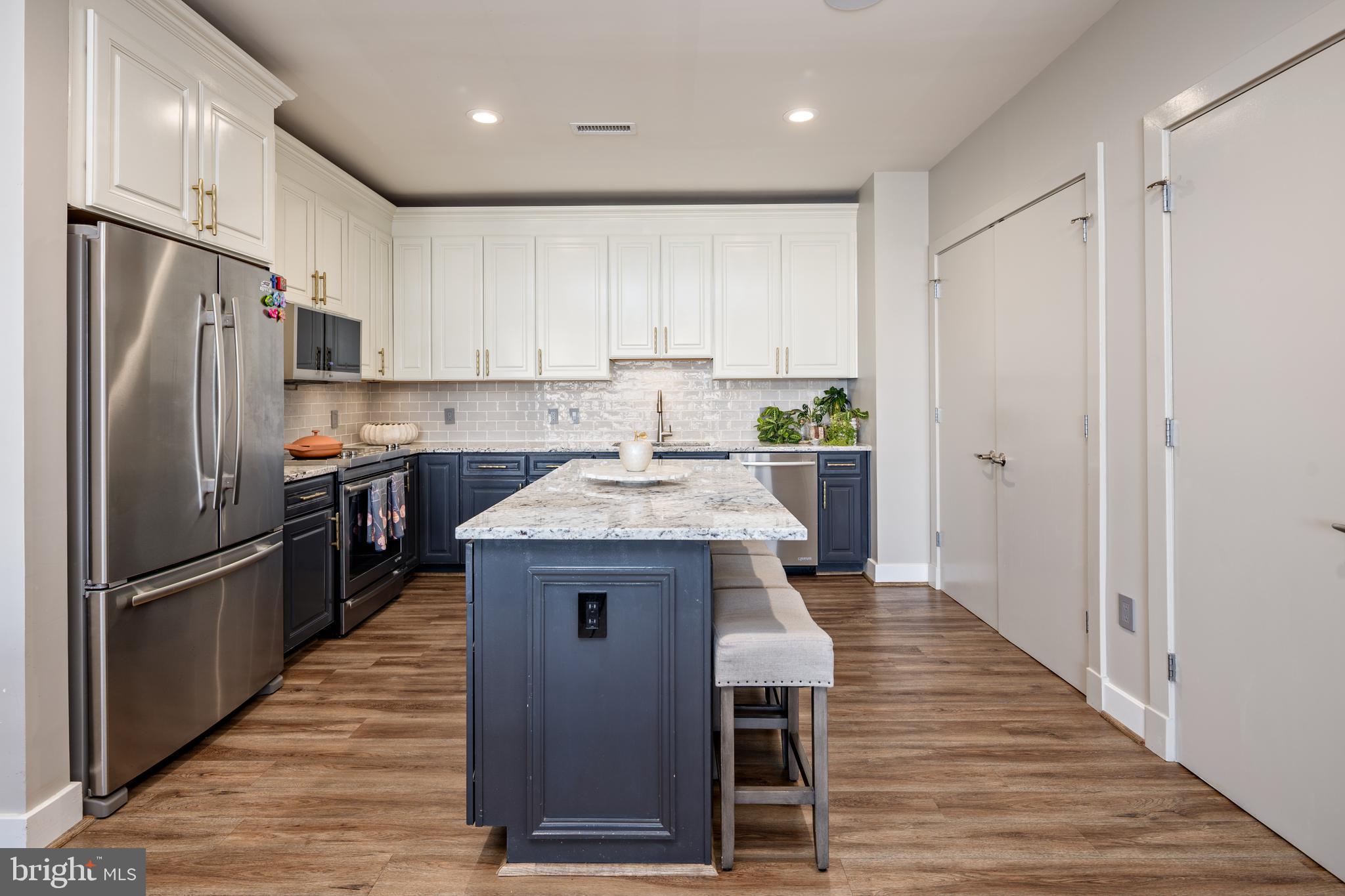 CANTON - Residential