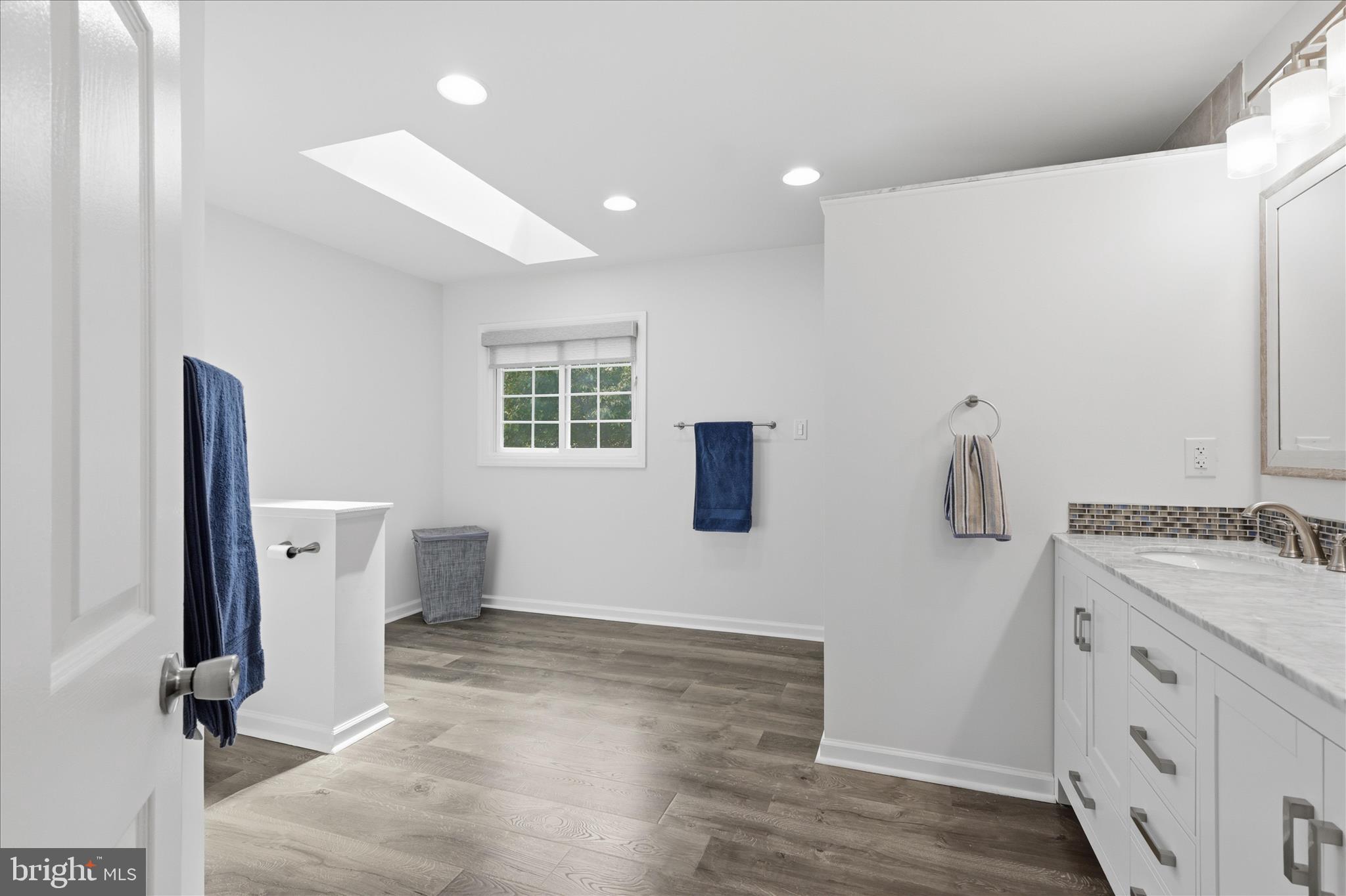 SULLY STATION - Residential