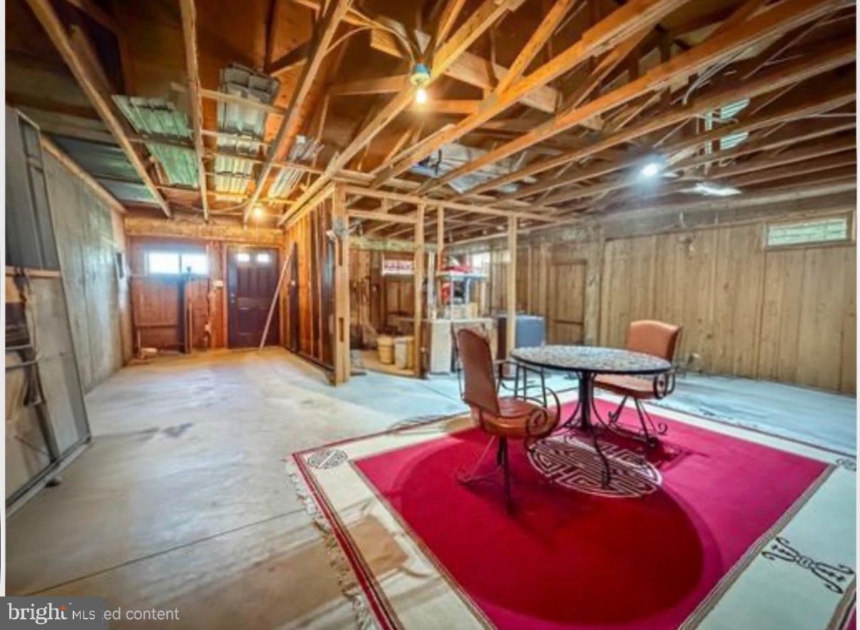 CRABTREE HOLLOW - Residential