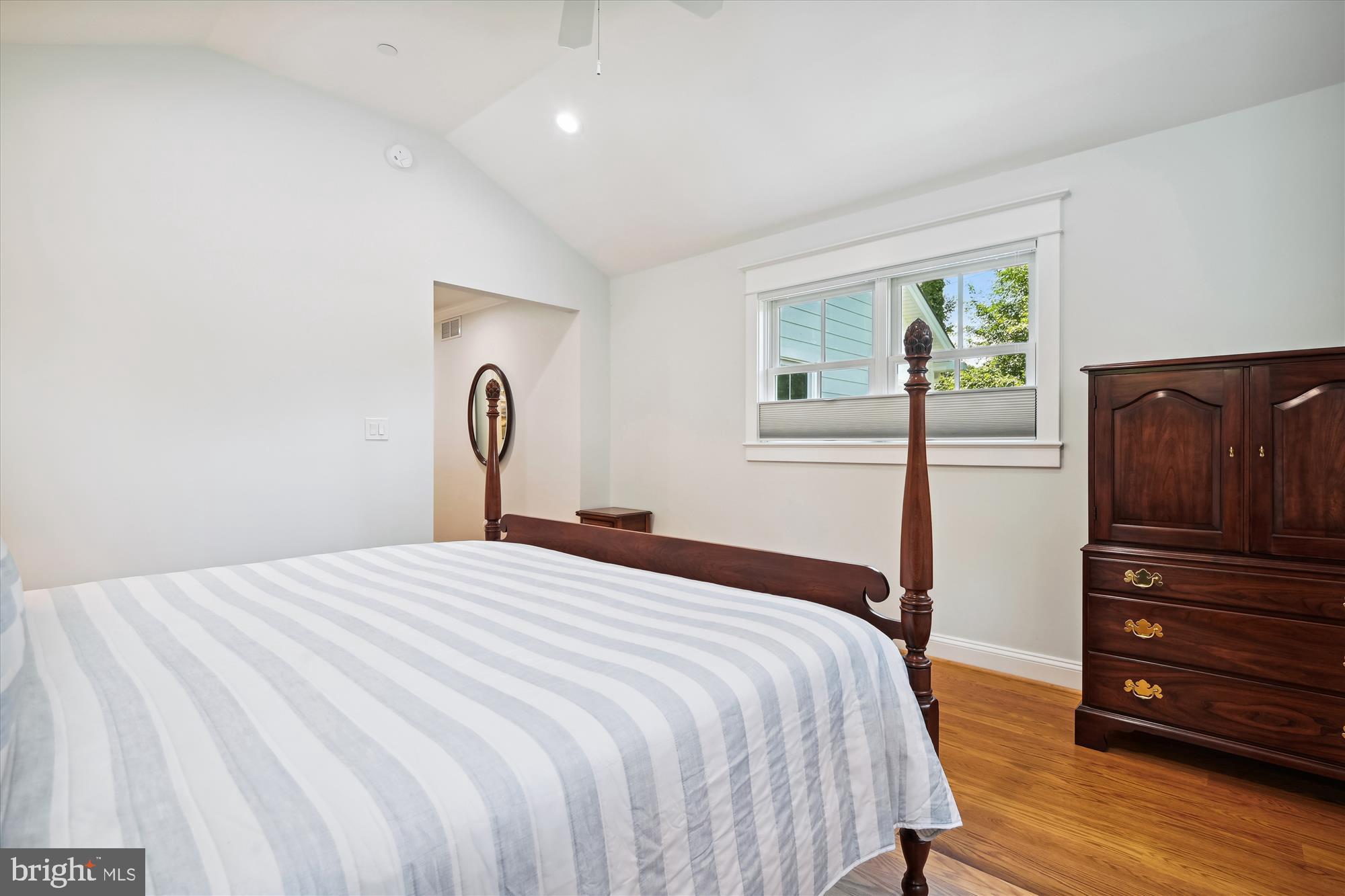 EASTPORT - Residential Lease