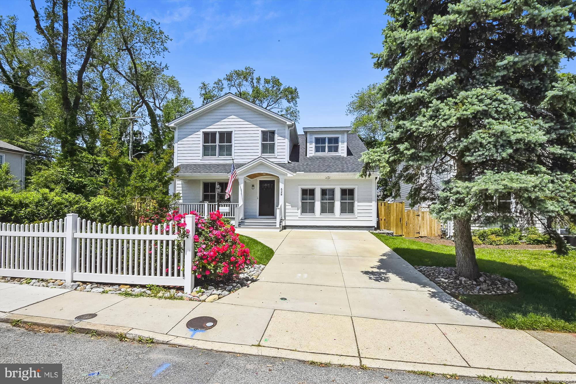 EASTPORT - Residential Lease