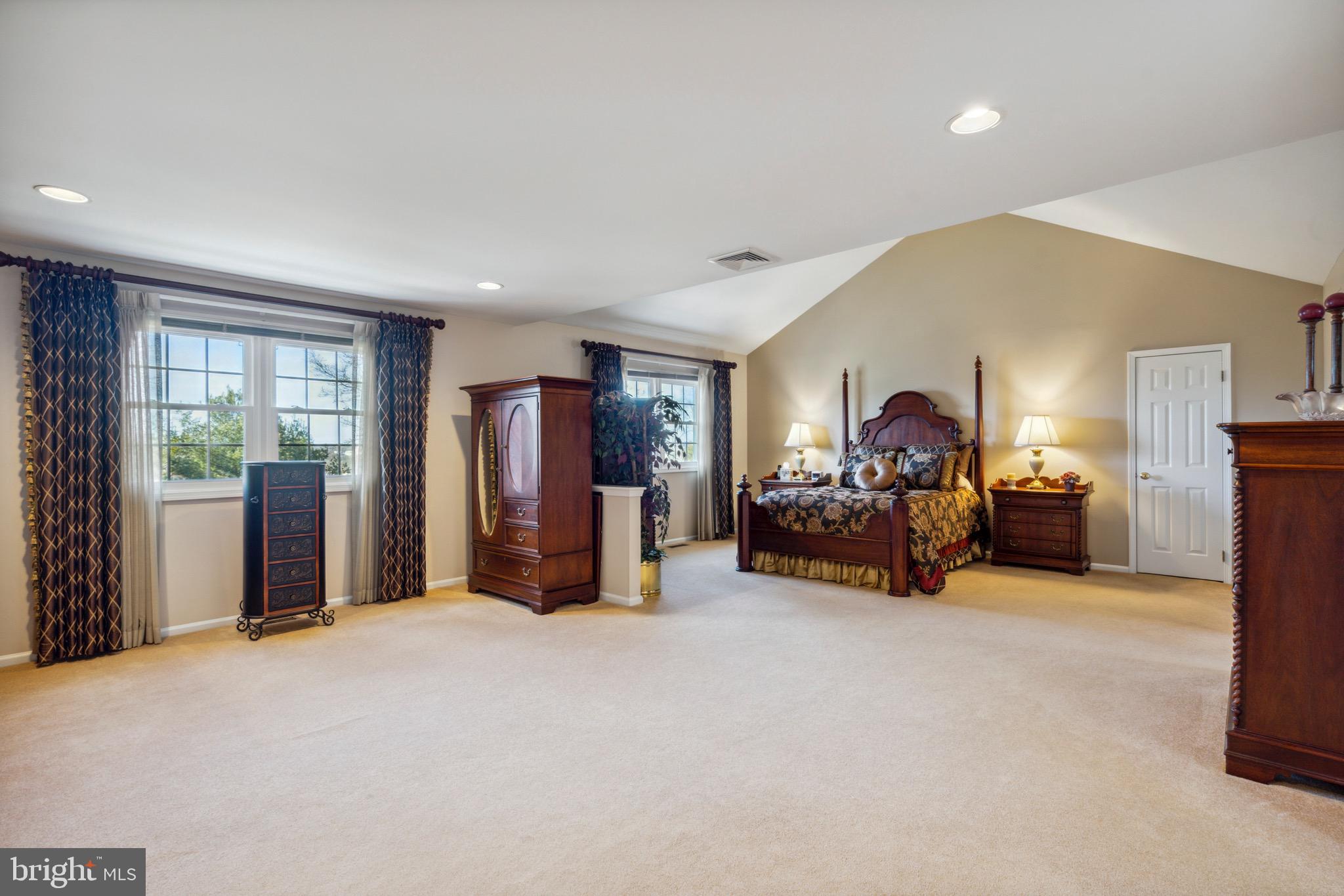 THE ESTATES OF DOYLESTOWN - Residential