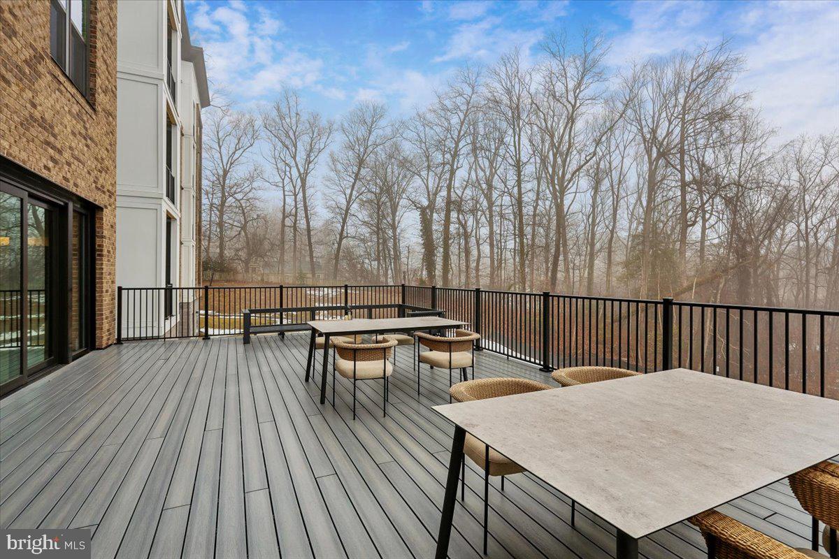 ELEMENT AT MILL CREEK - Residential