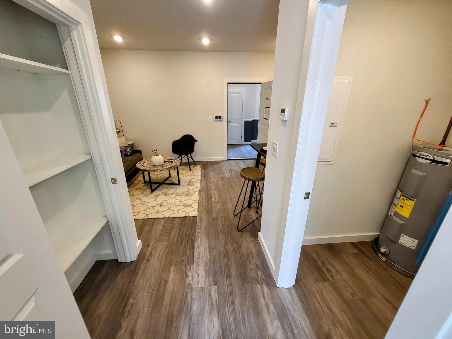 FAIRMOUNT - Residential Lease