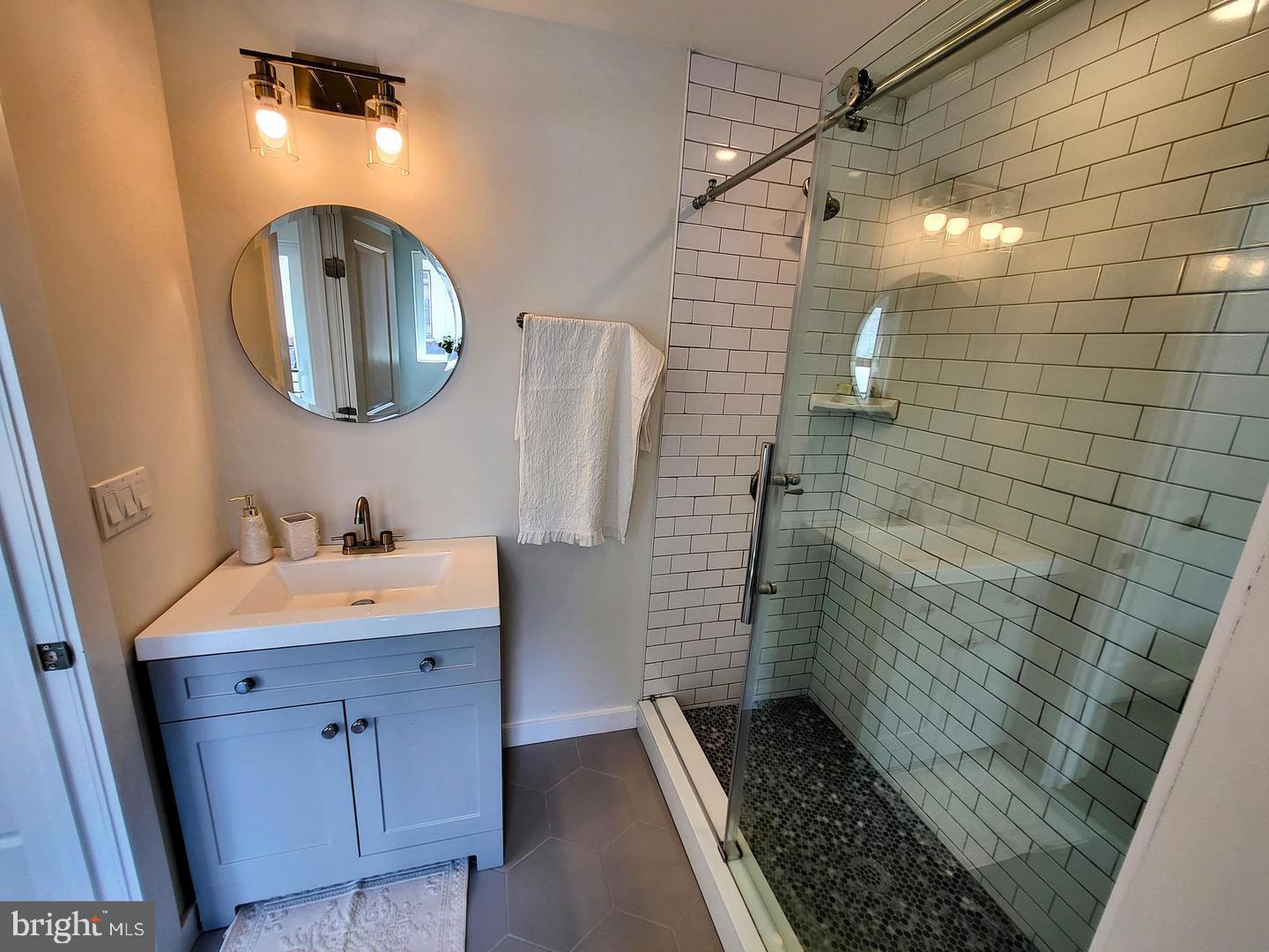 FAIRMOUNT - Residential Lease