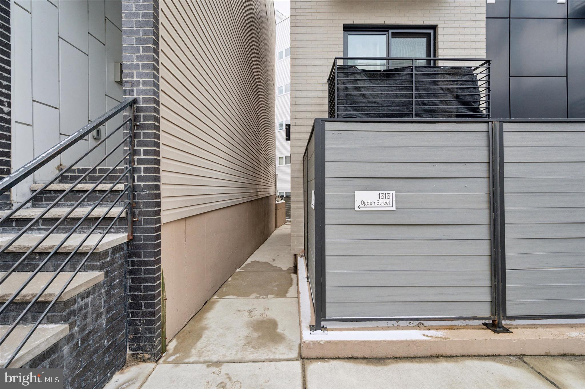 FAIRMOUNT - Residential Lease