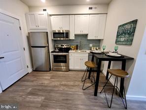 FAIRMOUNT - Residential Lease