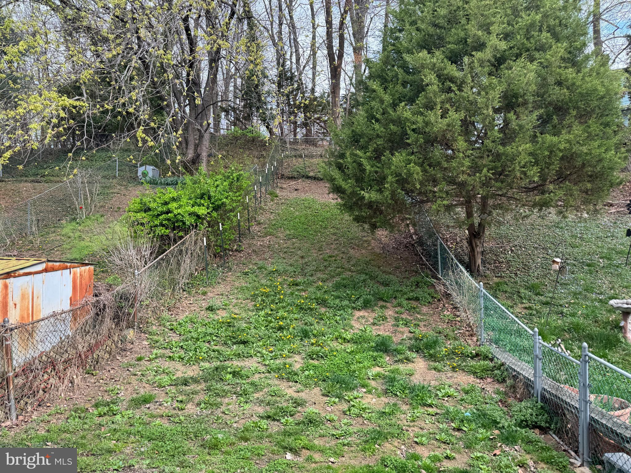 TOWN AND COUNTRY - Residential