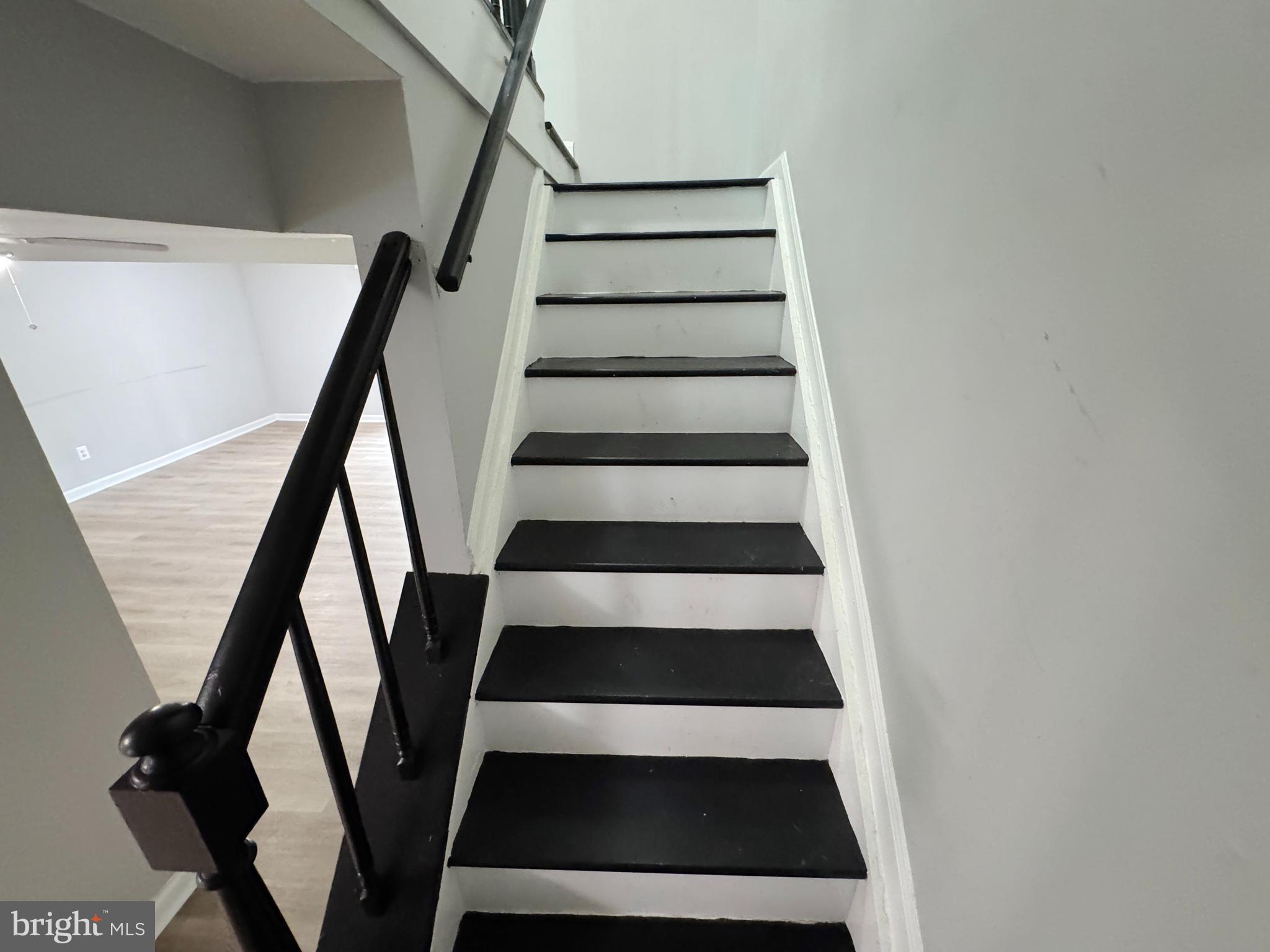 TOWN AND COUNTRY - Residential