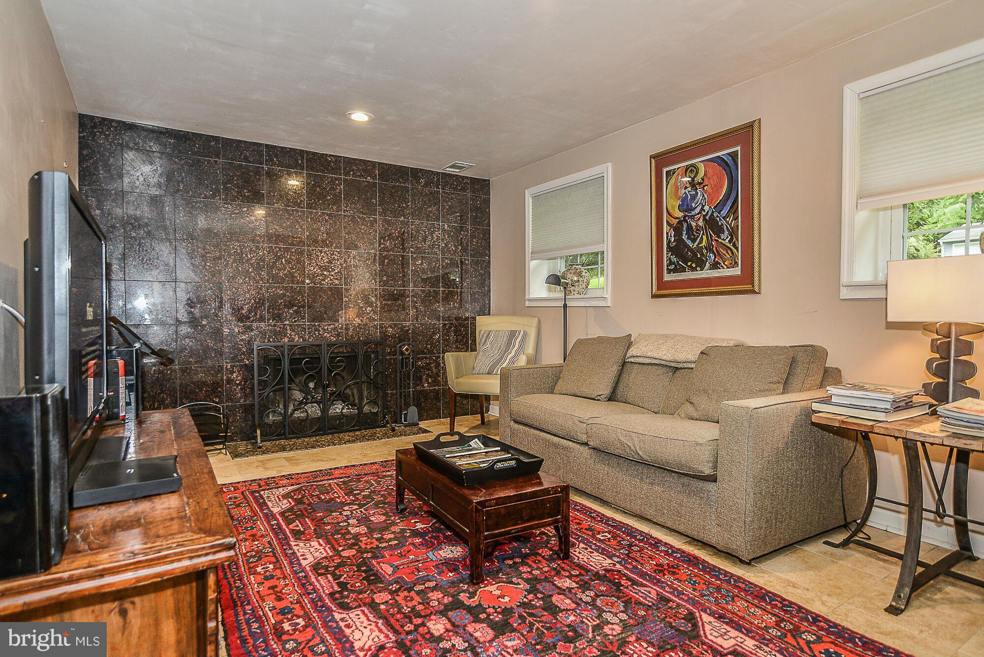 GLENBROOKE WOODS - Residential