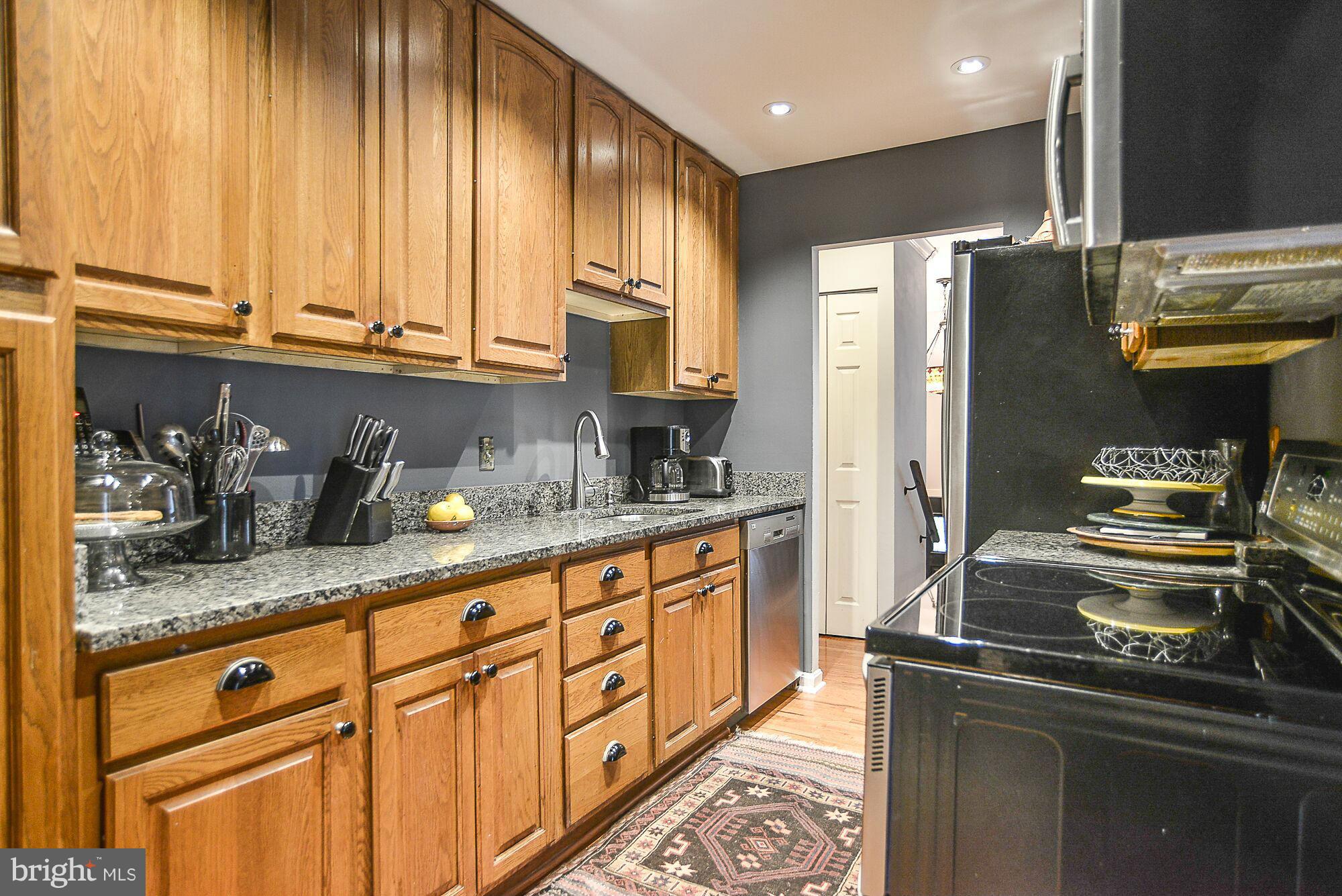 GLENBROOKE WOODS - Residential