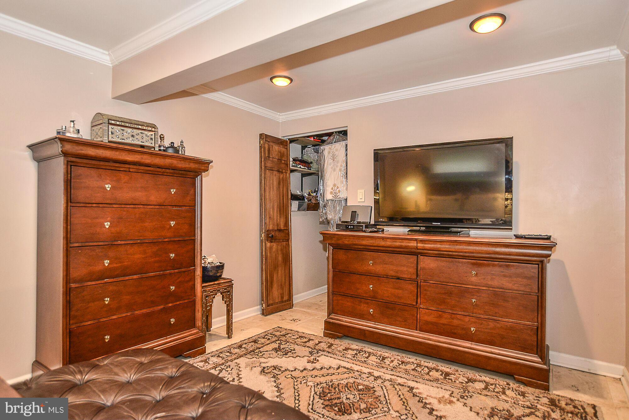 GLENBROOKE WOODS - Residential