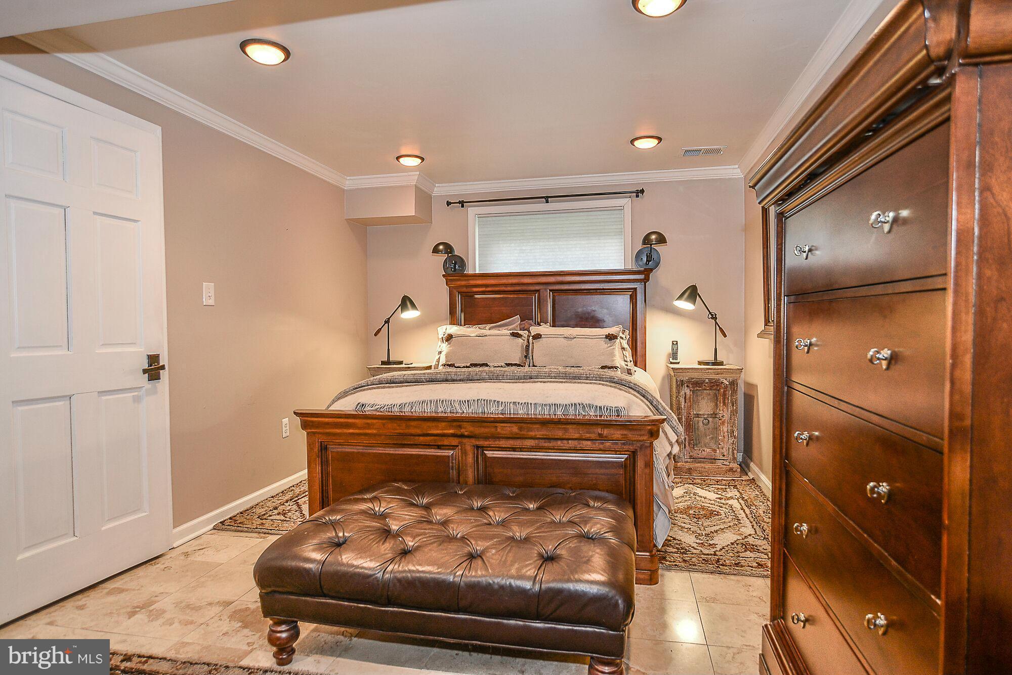 GLENBROOKE WOODS - Residential