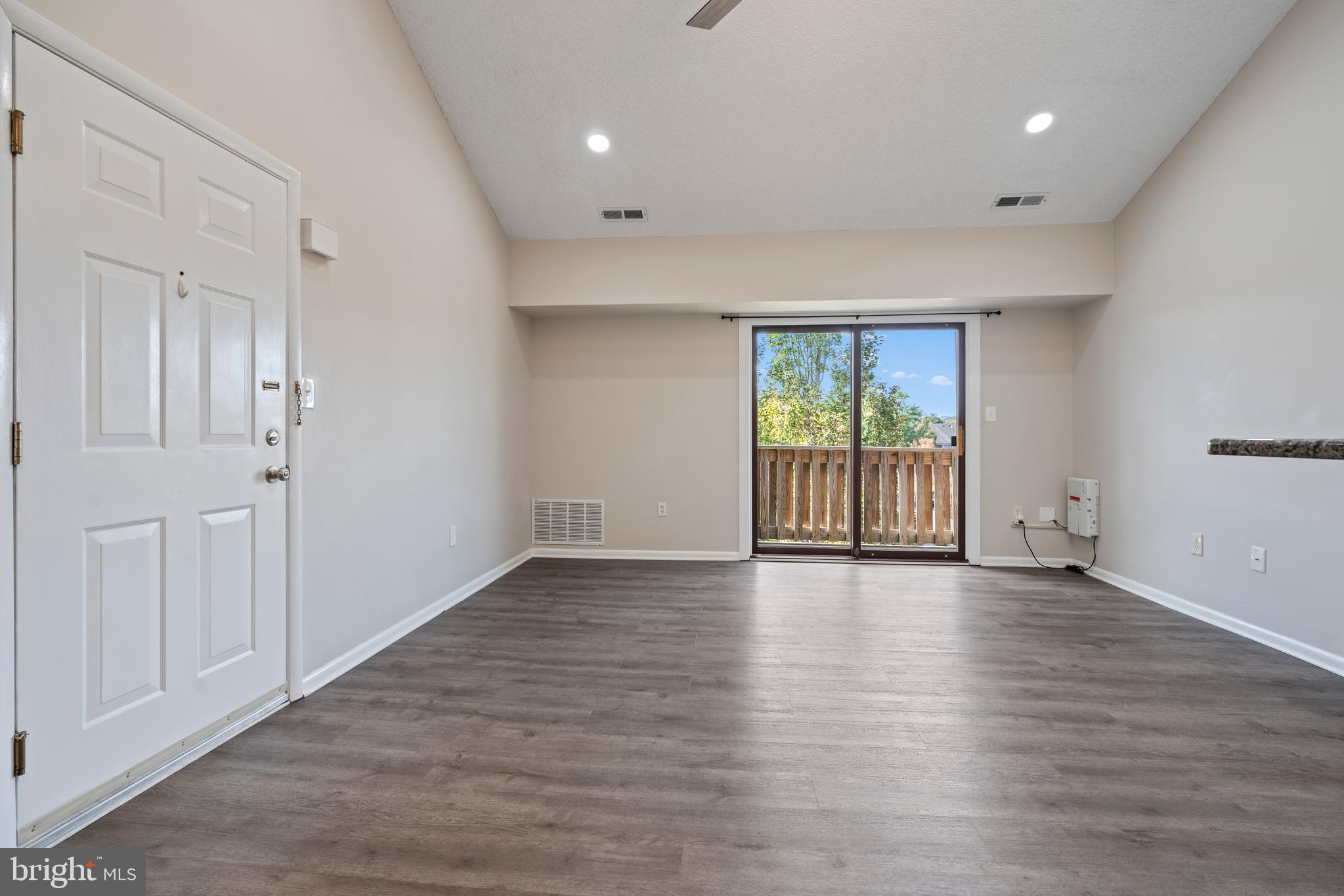 607 RAVENS CREST DRIVE