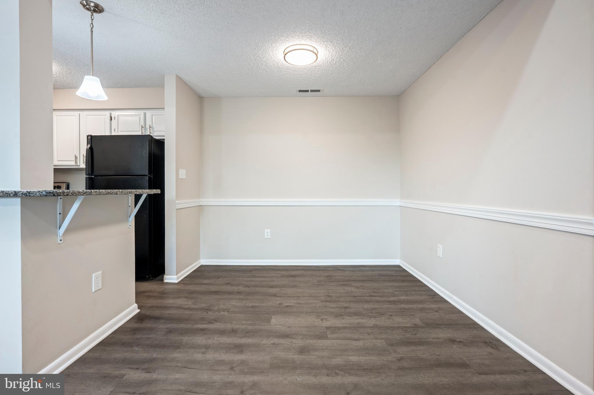 607 RAVENS CREST DRIVE