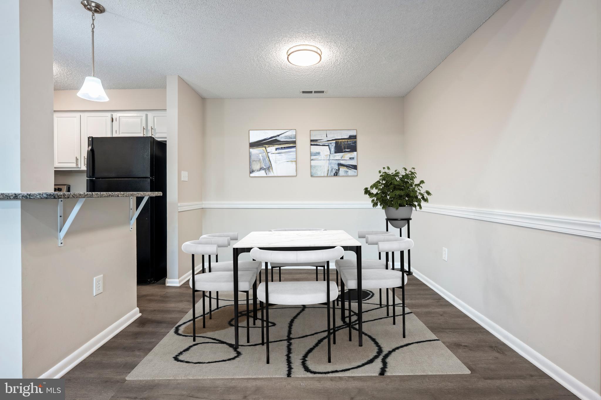 607 RAVENS CREST DRIVE