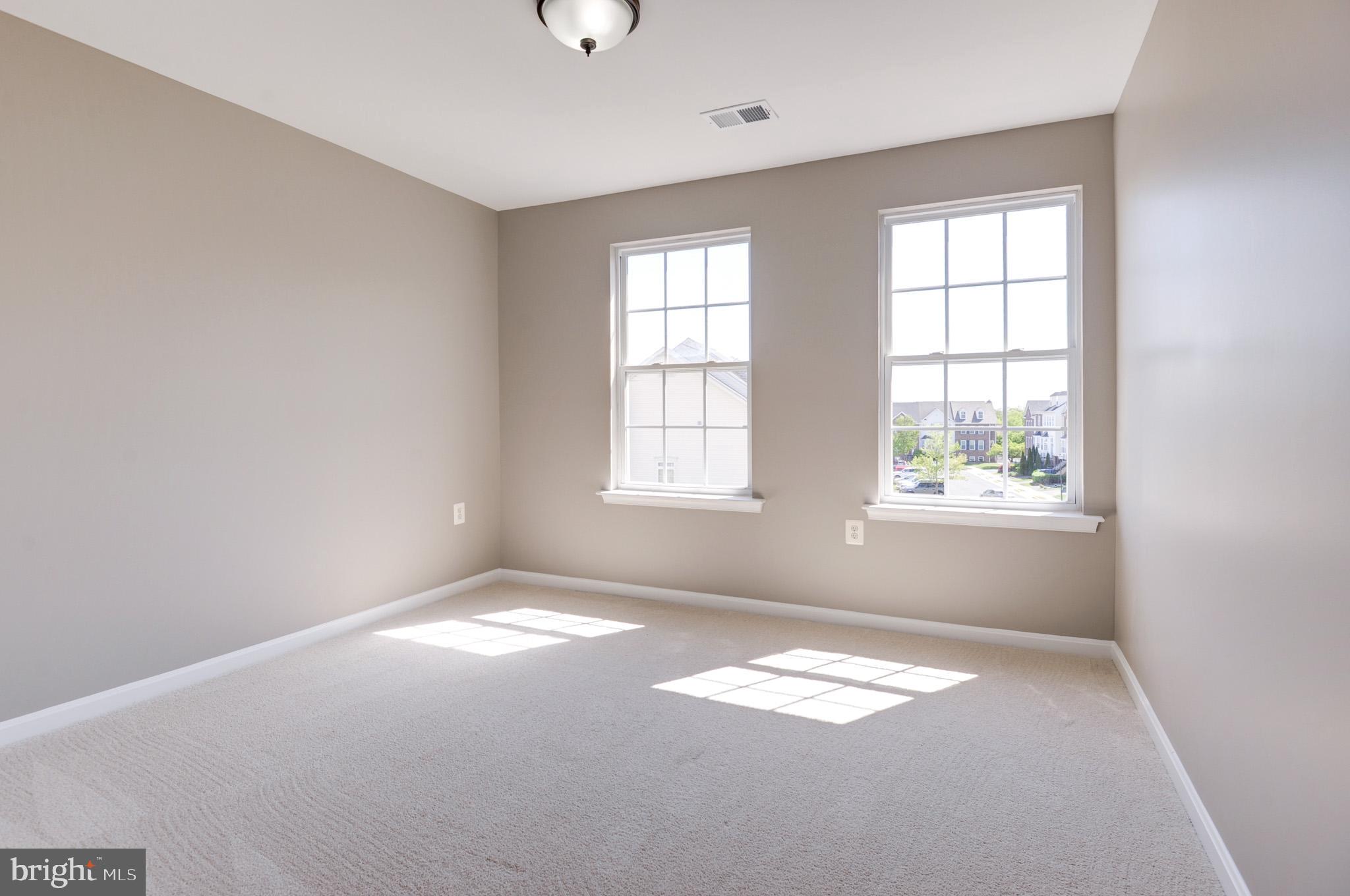 TAVISTOCK FARMS - Residential