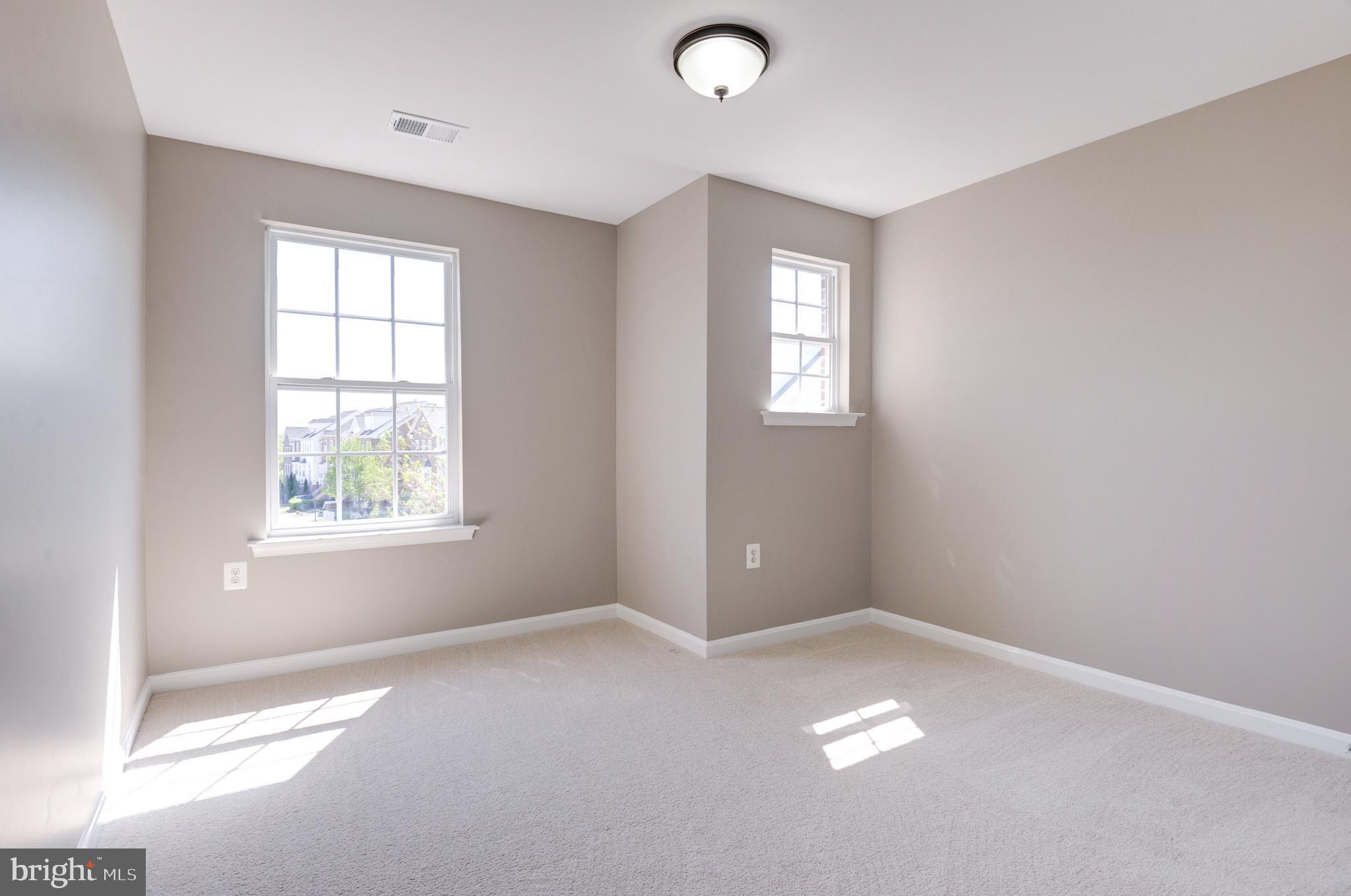 TAVISTOCK FARMS - Residential