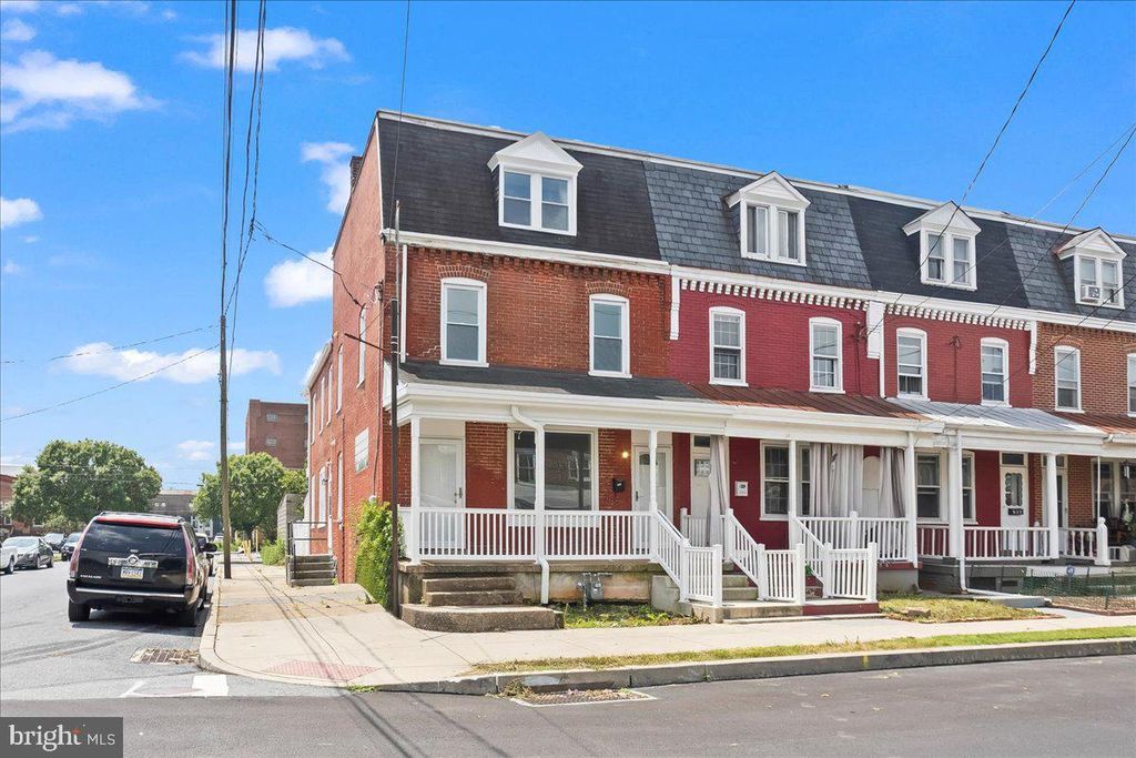 Photo of 200 Jackson Street, LANCASTER, PA 17603 (MLS # PALA2071998)