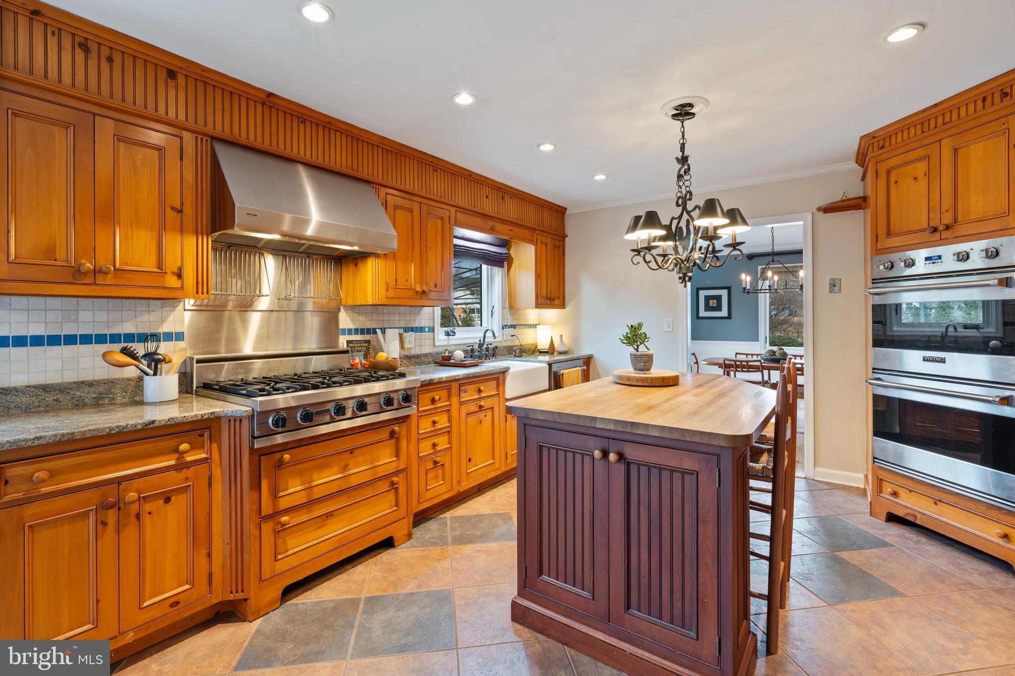 FOX CHAPEL - Residential