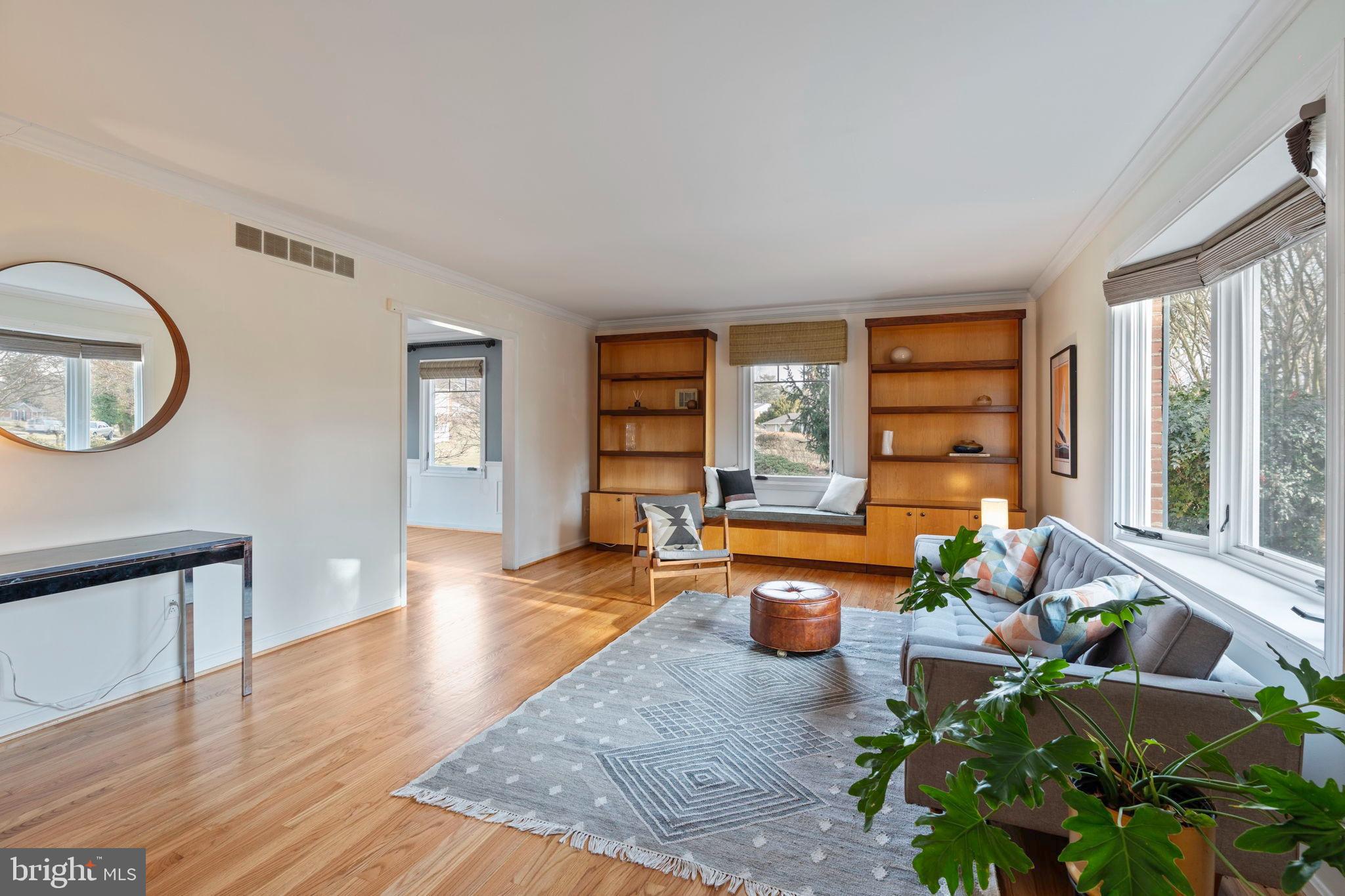 FOX CHAPEL - Residential