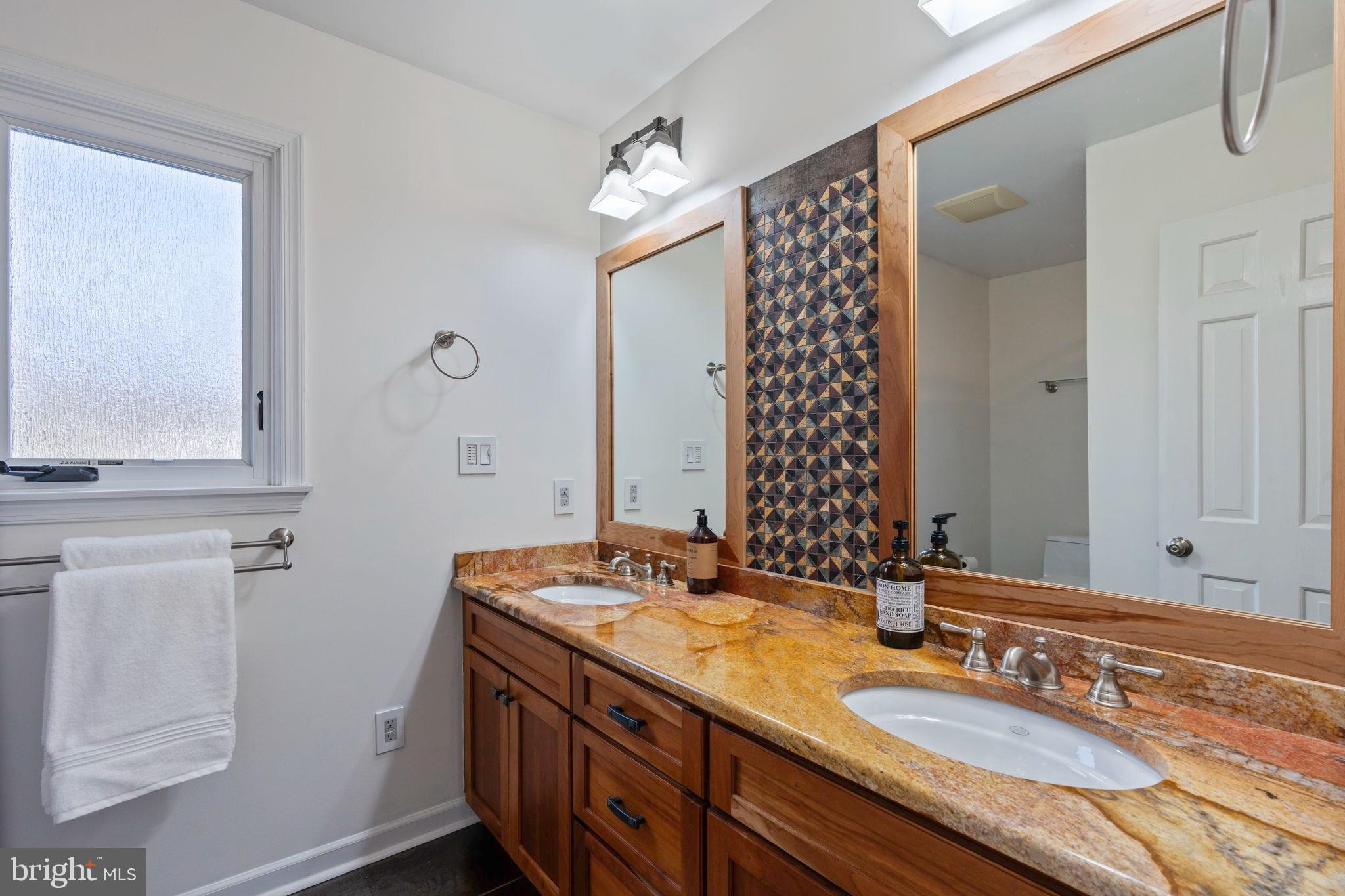 FOX CHAPEL - Residential