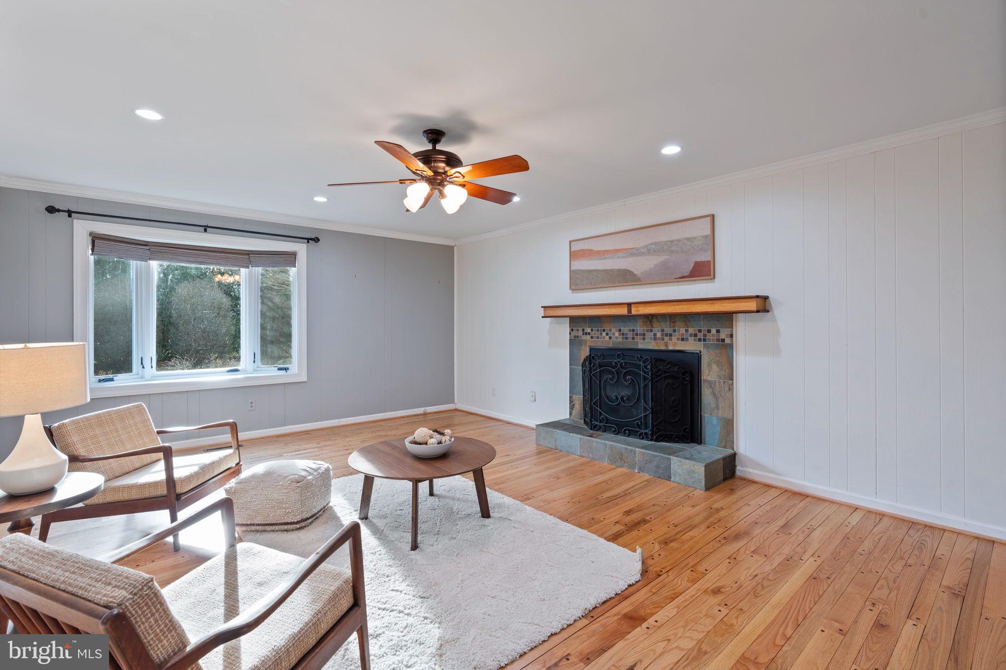 FOX CHAPEL - Residential