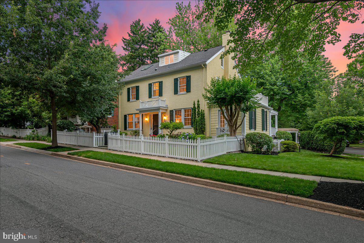 3001 MCKINLEY STREET NW