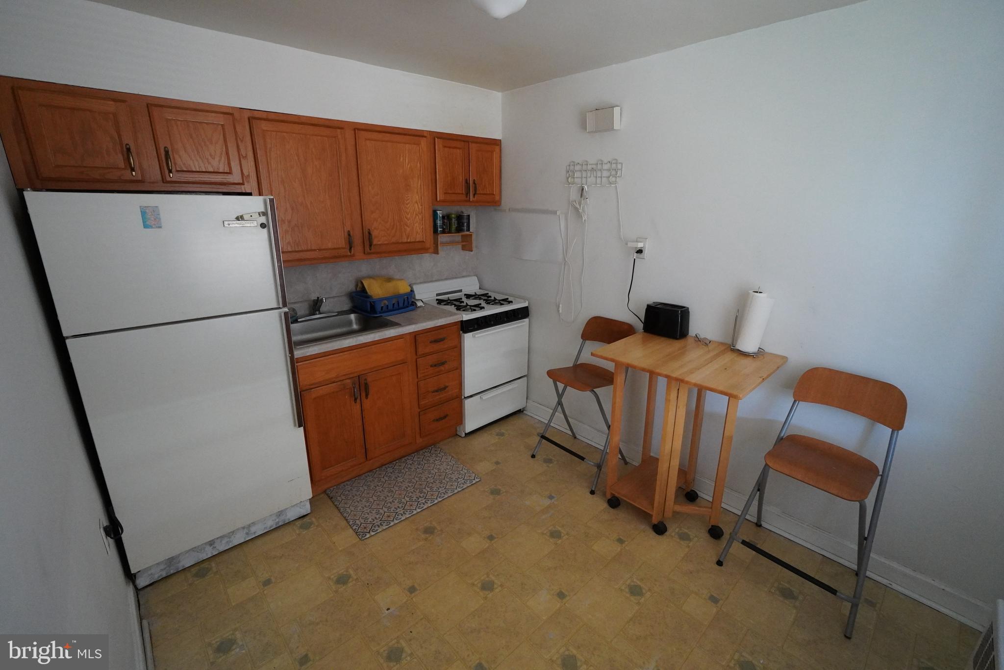 MAYFAIR (WEST) - Residential Income