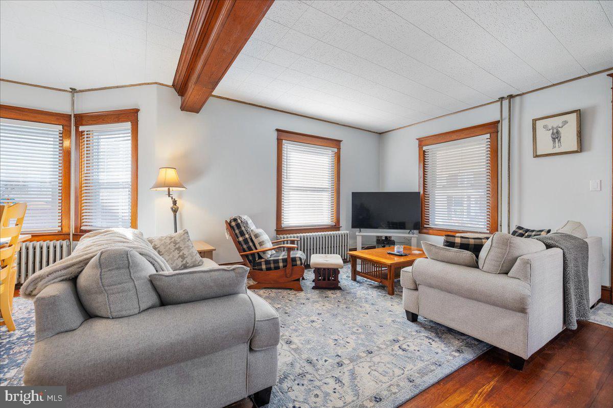 403 W MOUNT VERNON STREET