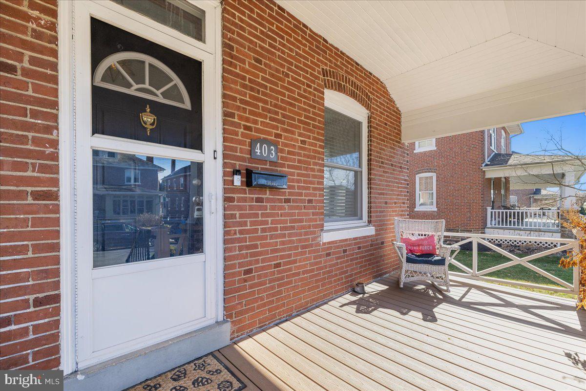 403 W MOUNT VERNON STREET