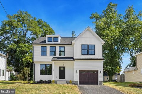 46 PENN STREET WOODBURY NJ 08096