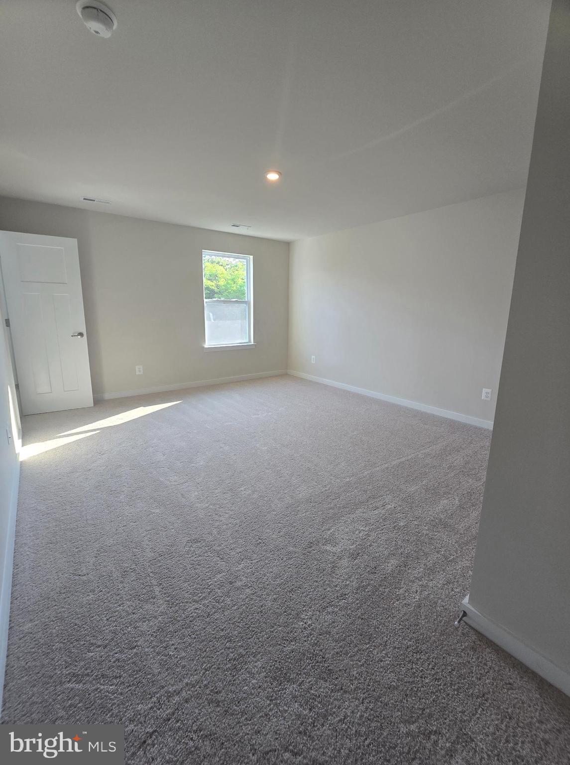 SOUTH BROOK - Residential Lease