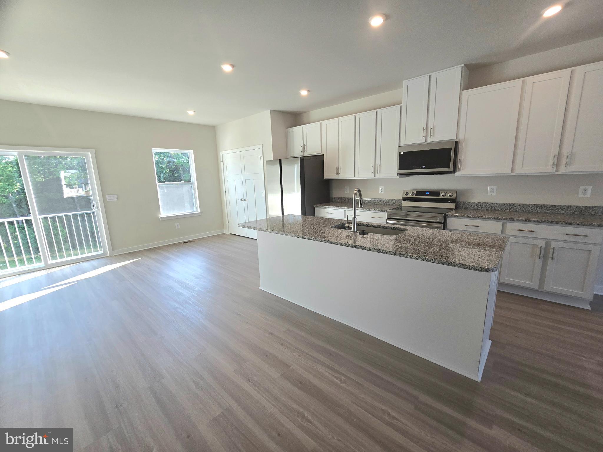 SOUTH BROOK - Residential Lease