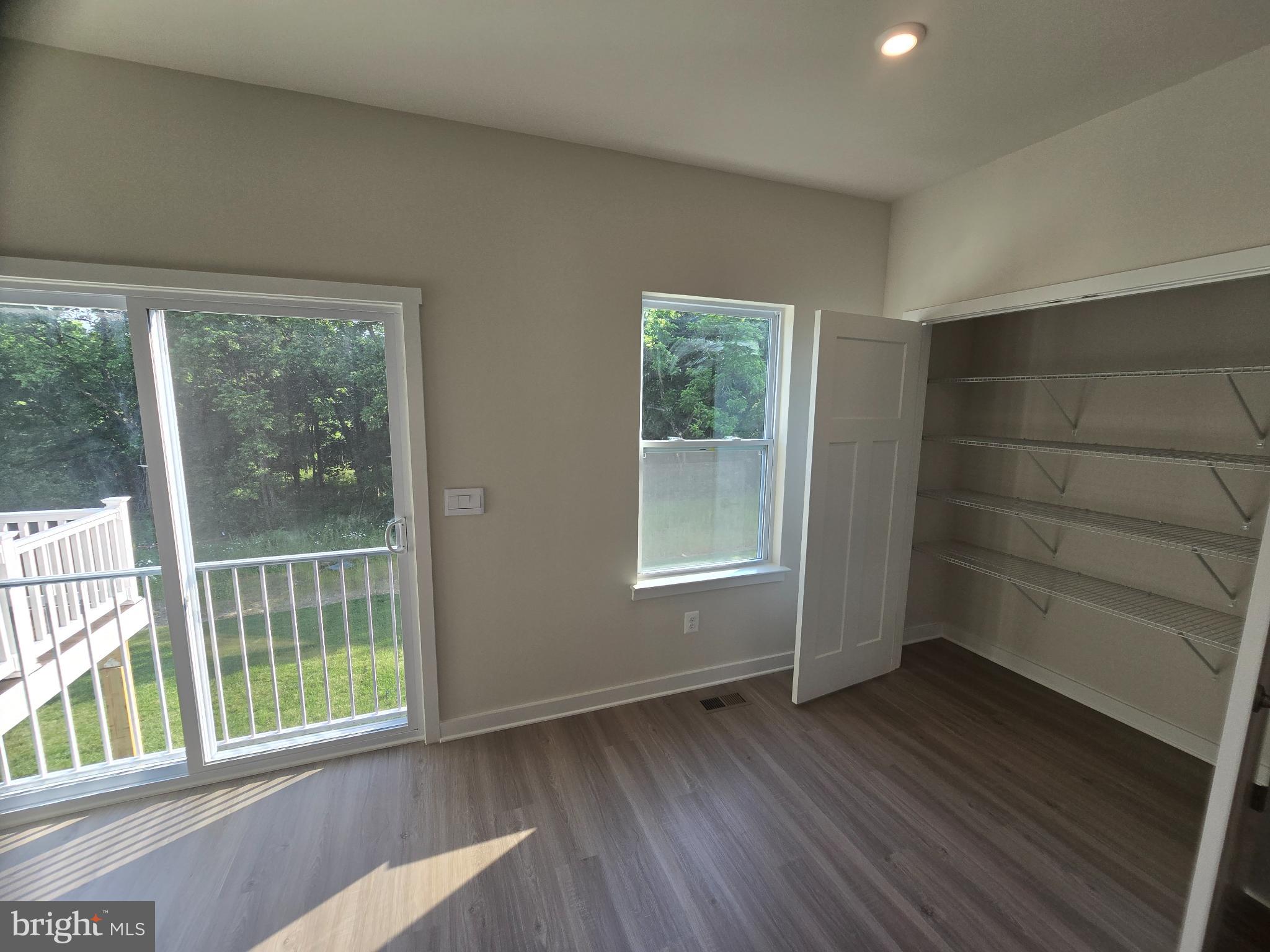 SOUTH BROOK - Residential Lease