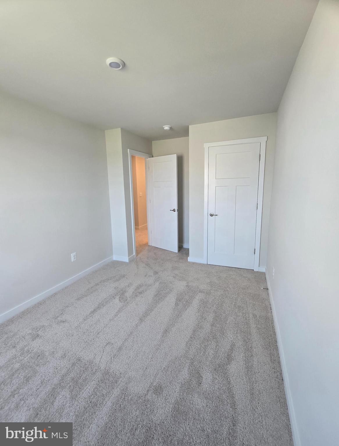 SOUTH BROOK - Residential Lease